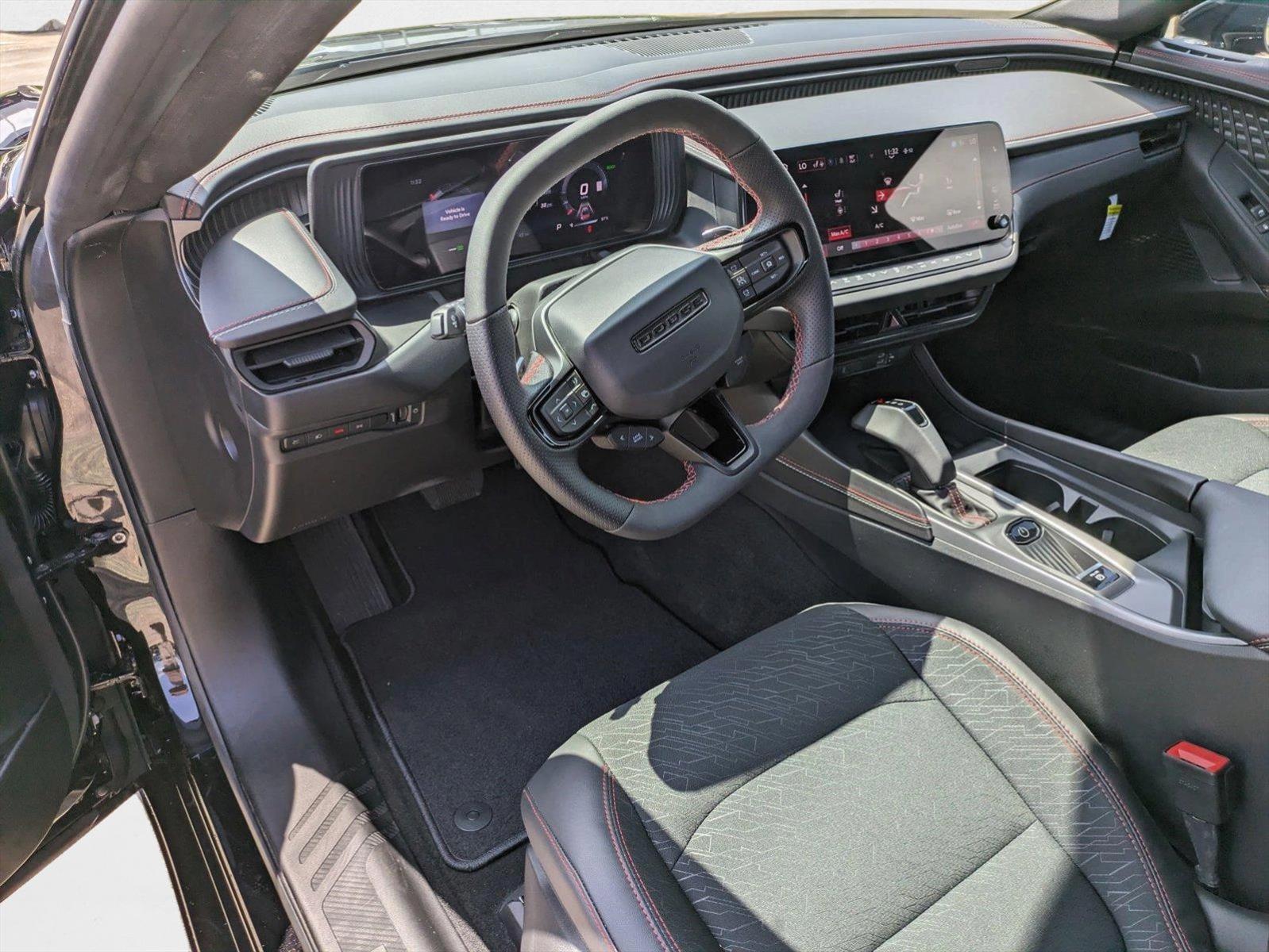 2025 Dodge Charger Daytona R/T - Photo 9