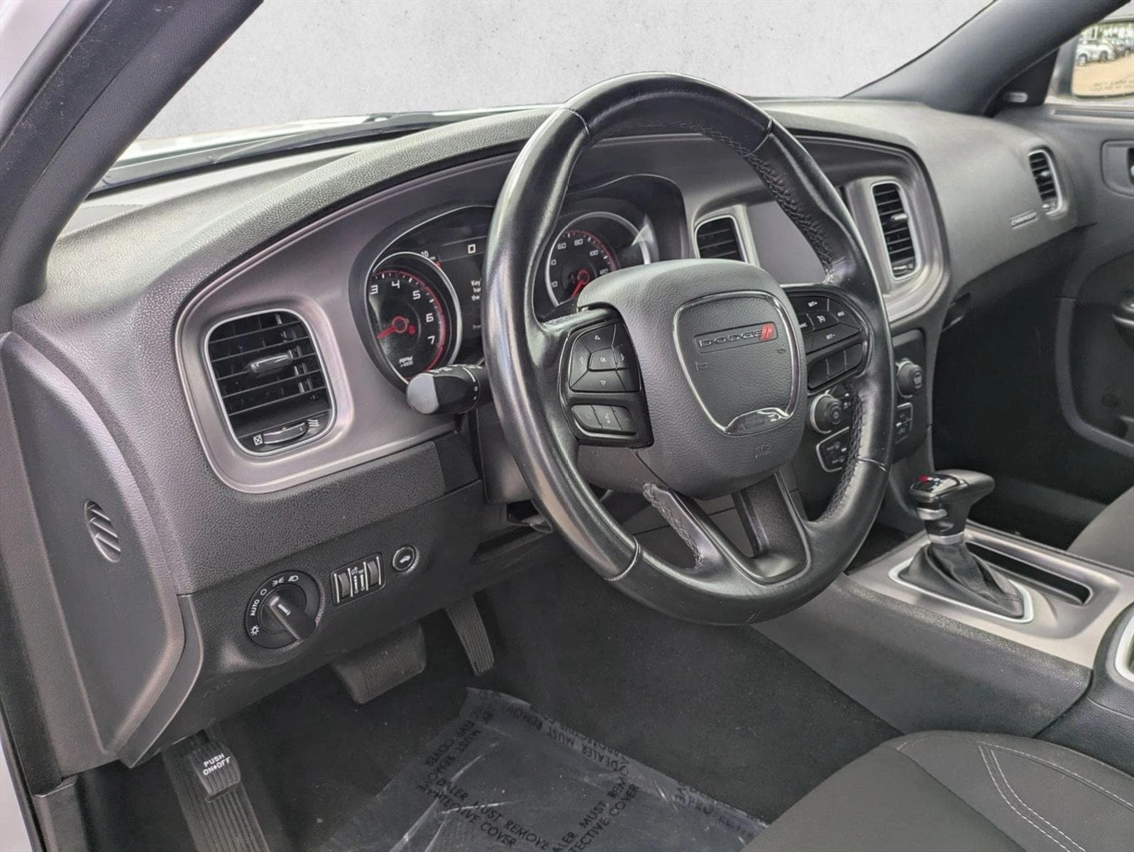 2023 Dodge Charger SXT - Photo 9