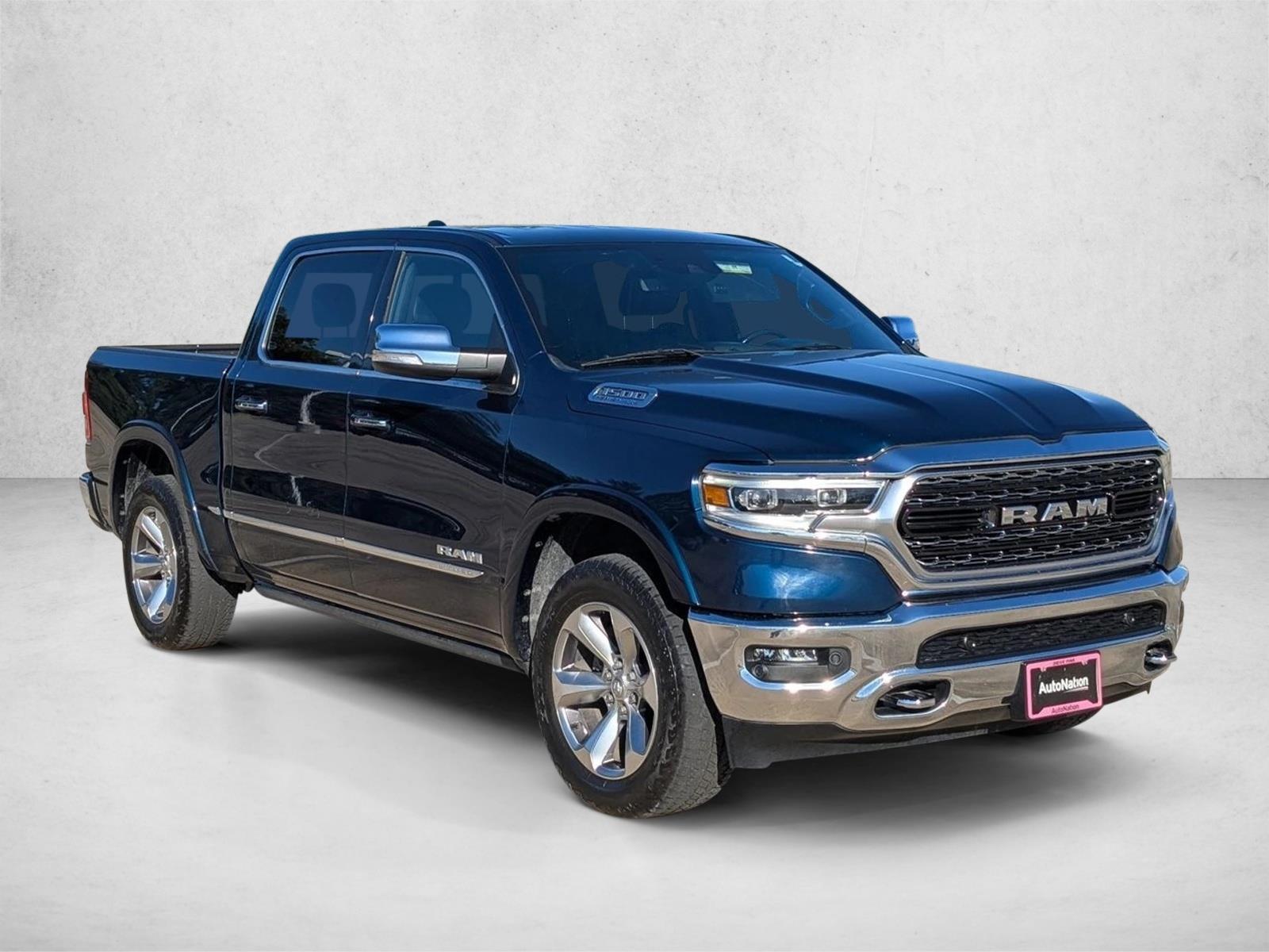 2022 Ram 1500 Limited photo 3