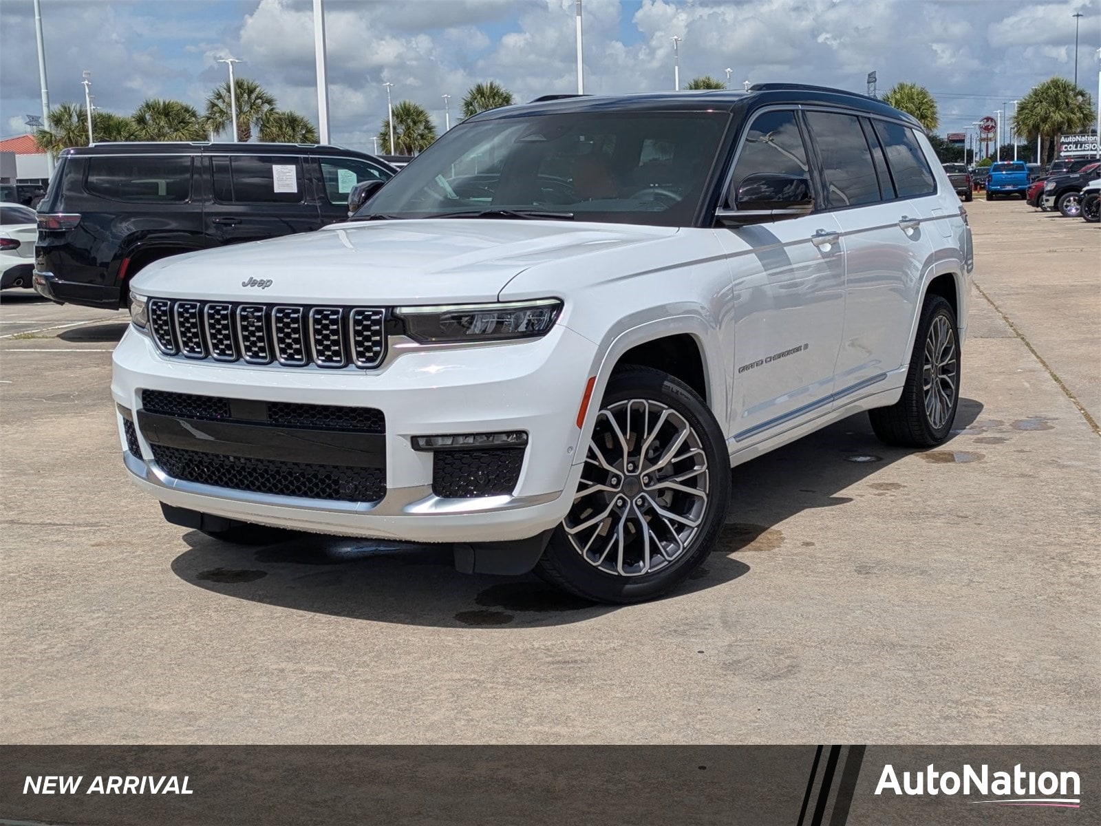 2025 Jeep Grand Cherokee L Summit Reserve 4x4's photo