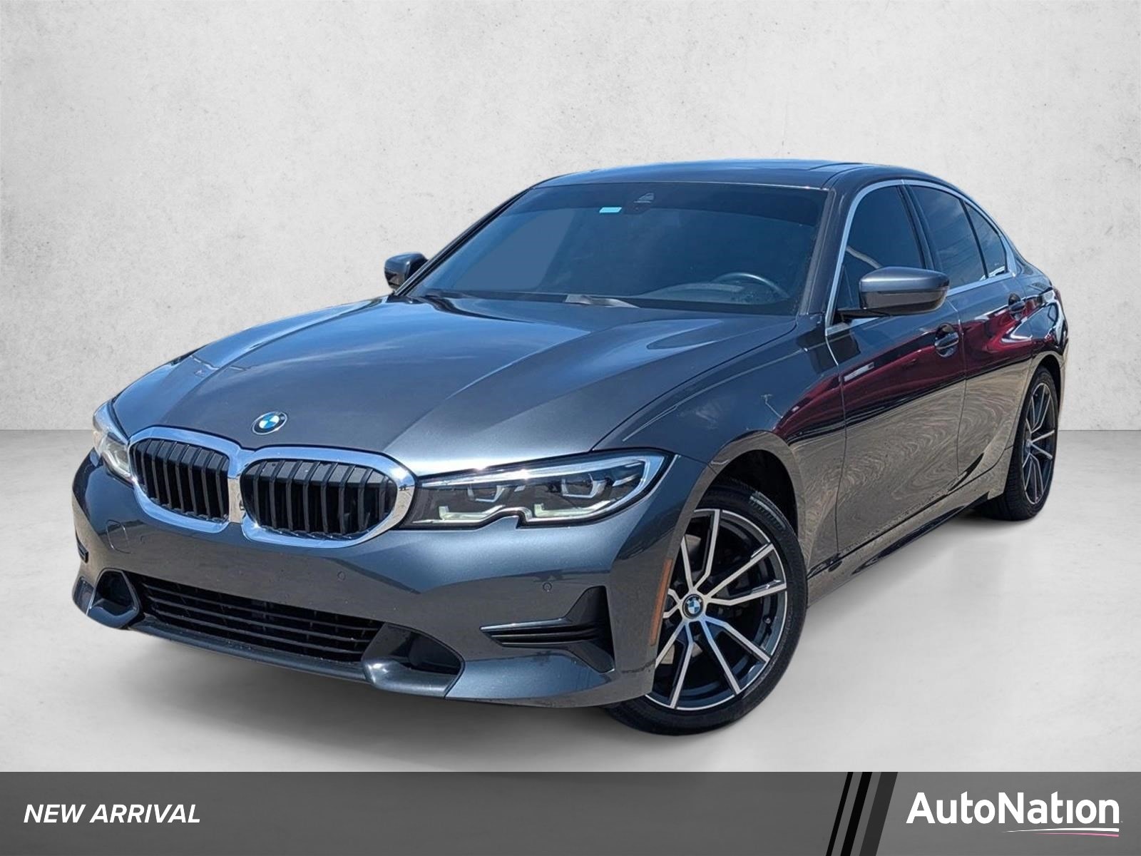 2020 BMW 3 Series 330i Sedan's photo