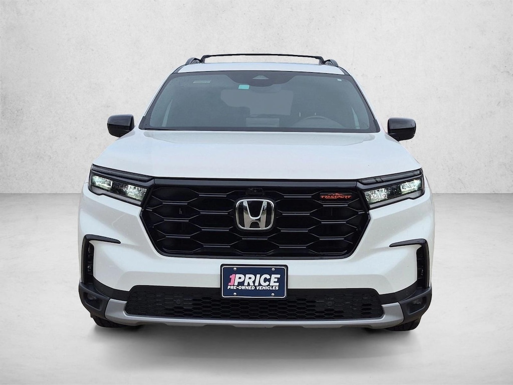 Used 2025 Honda Pilot TrailSport Sport Utility