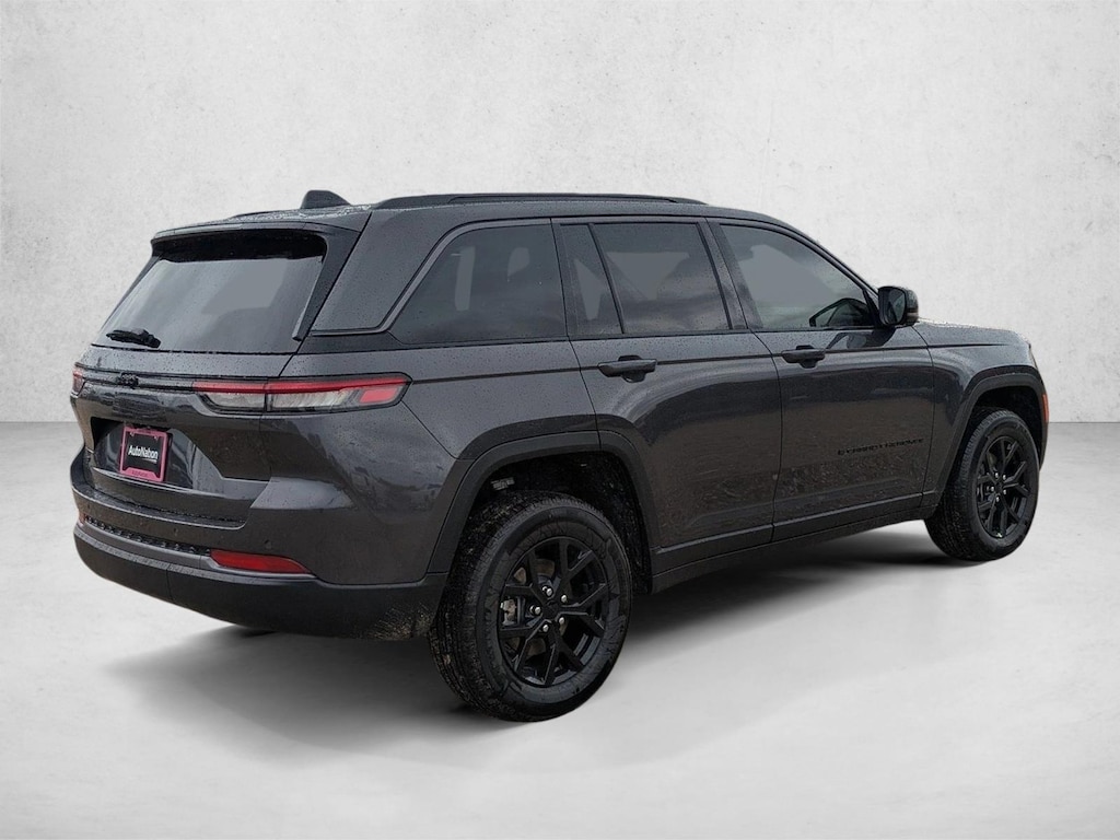 New 2026 Jeep Grand Cherokee Laredo Altitude SUV