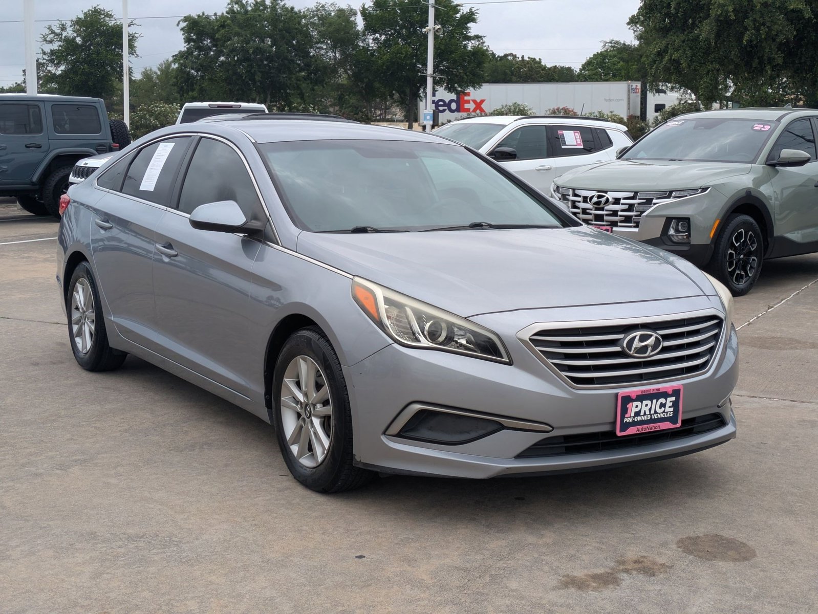 Used 2016 Hyundai Sonata SE with VIN 5NPE24AF9GH302104 for sale in Katy, TX