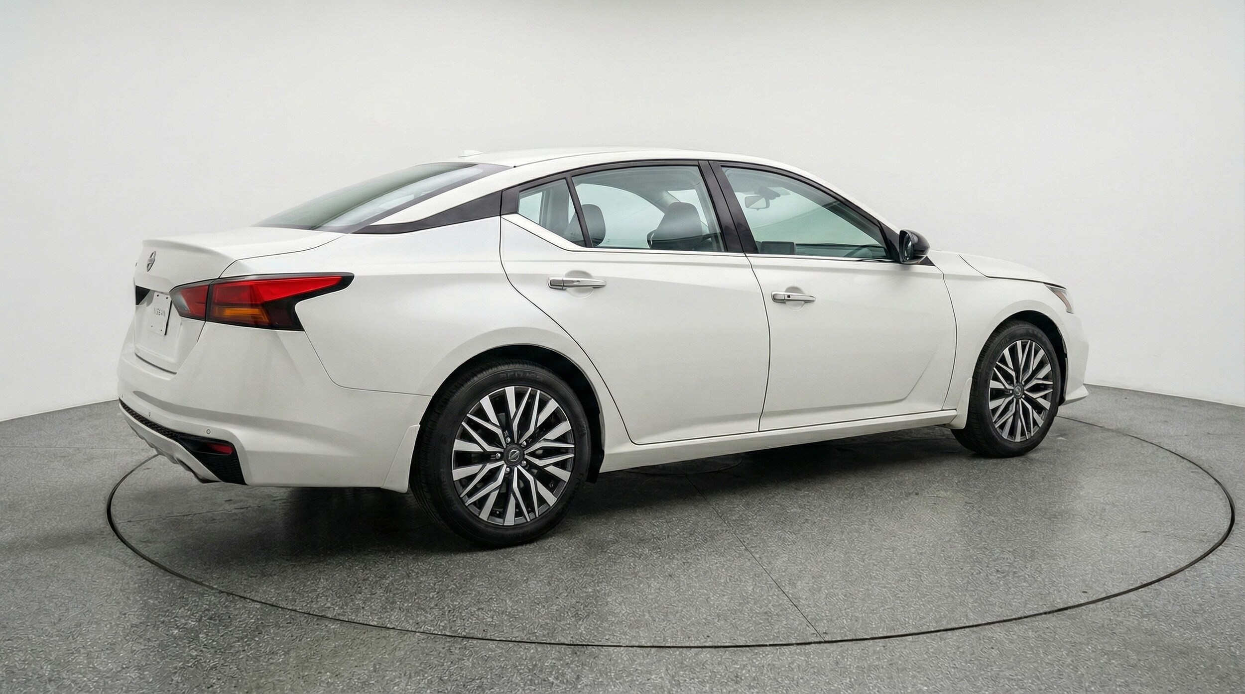 Thumbnail: 2025 Nissan Altima - 7