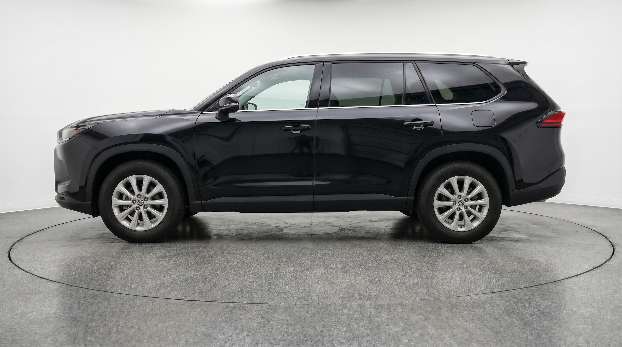 Thumbnail: 2025 Toyota Grand Highlander - 4
