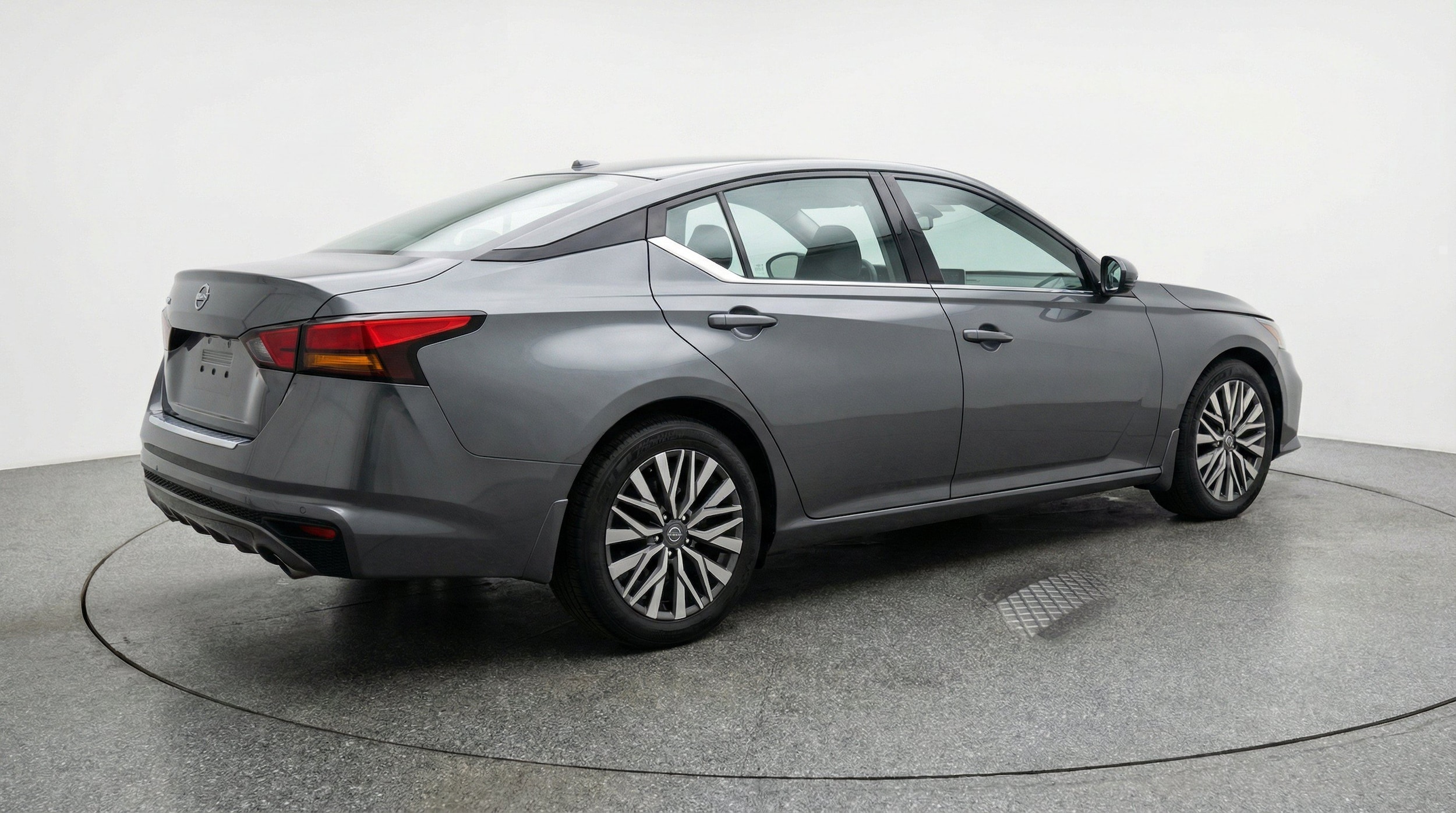 Thumbnail: 2025 Nissan Altima - 9