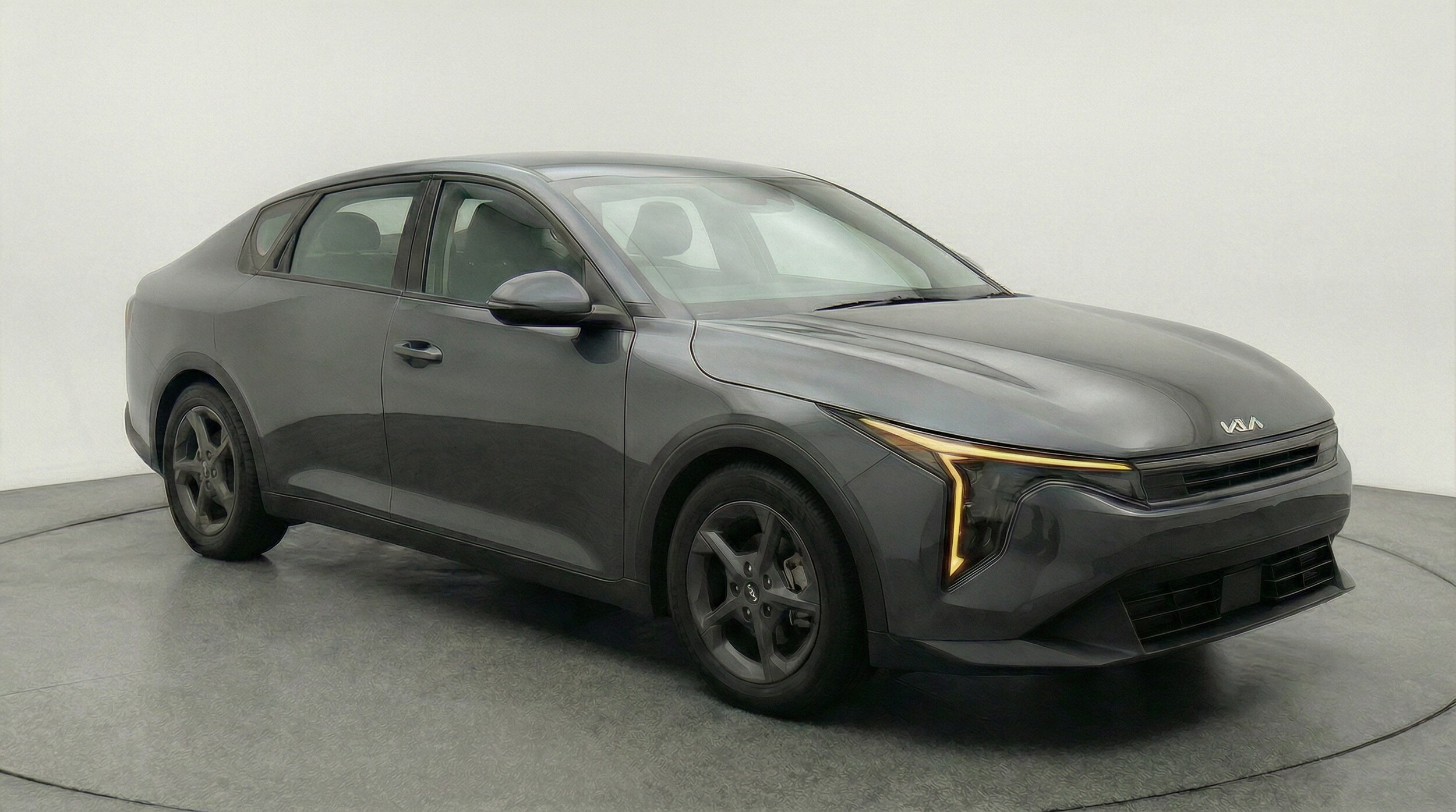 Thumbnail: 2025 Kia K4 - 1