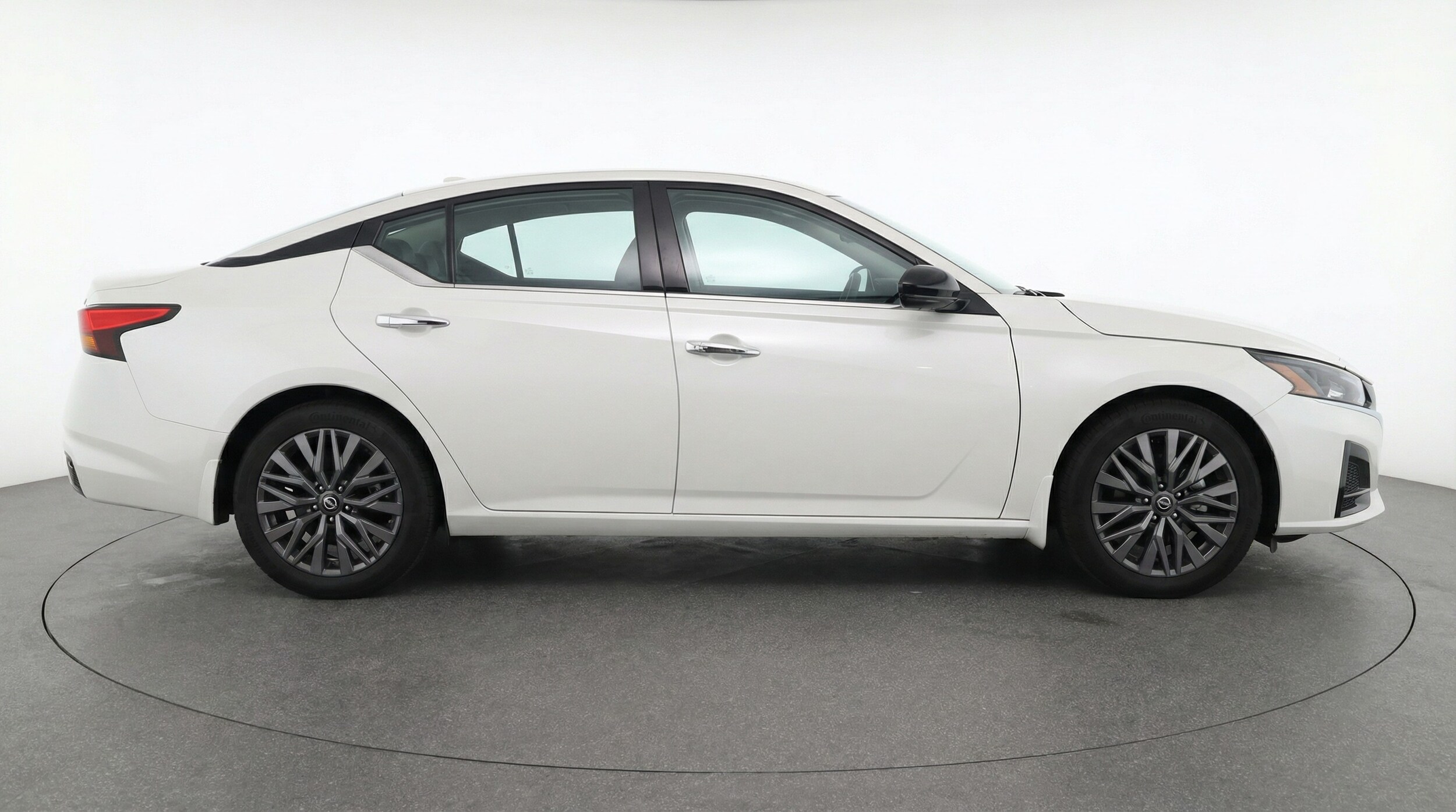 Thumbnail: 2025 Nissan Altima - 8