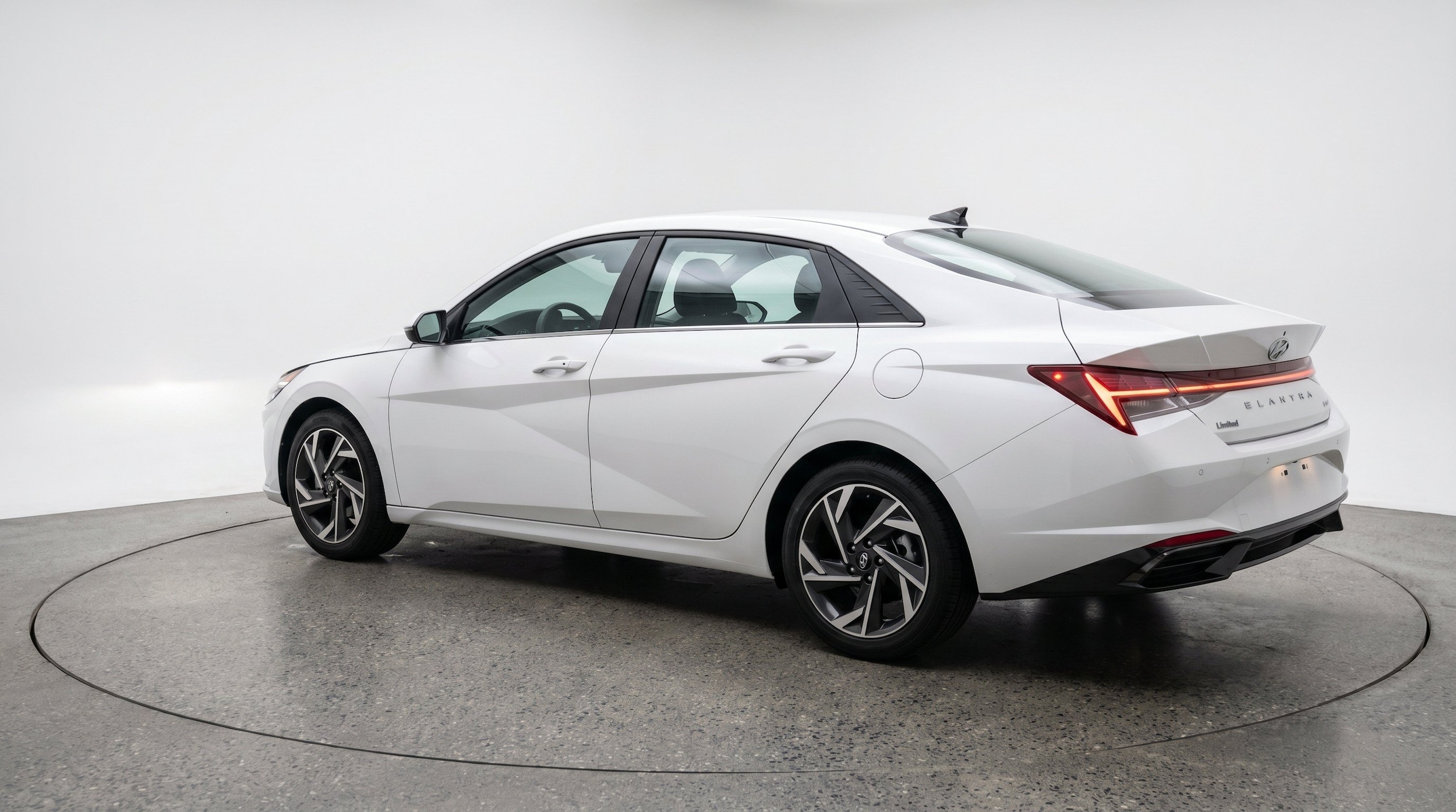 Thumbnail: 2025 Hyundai Elantra - 6