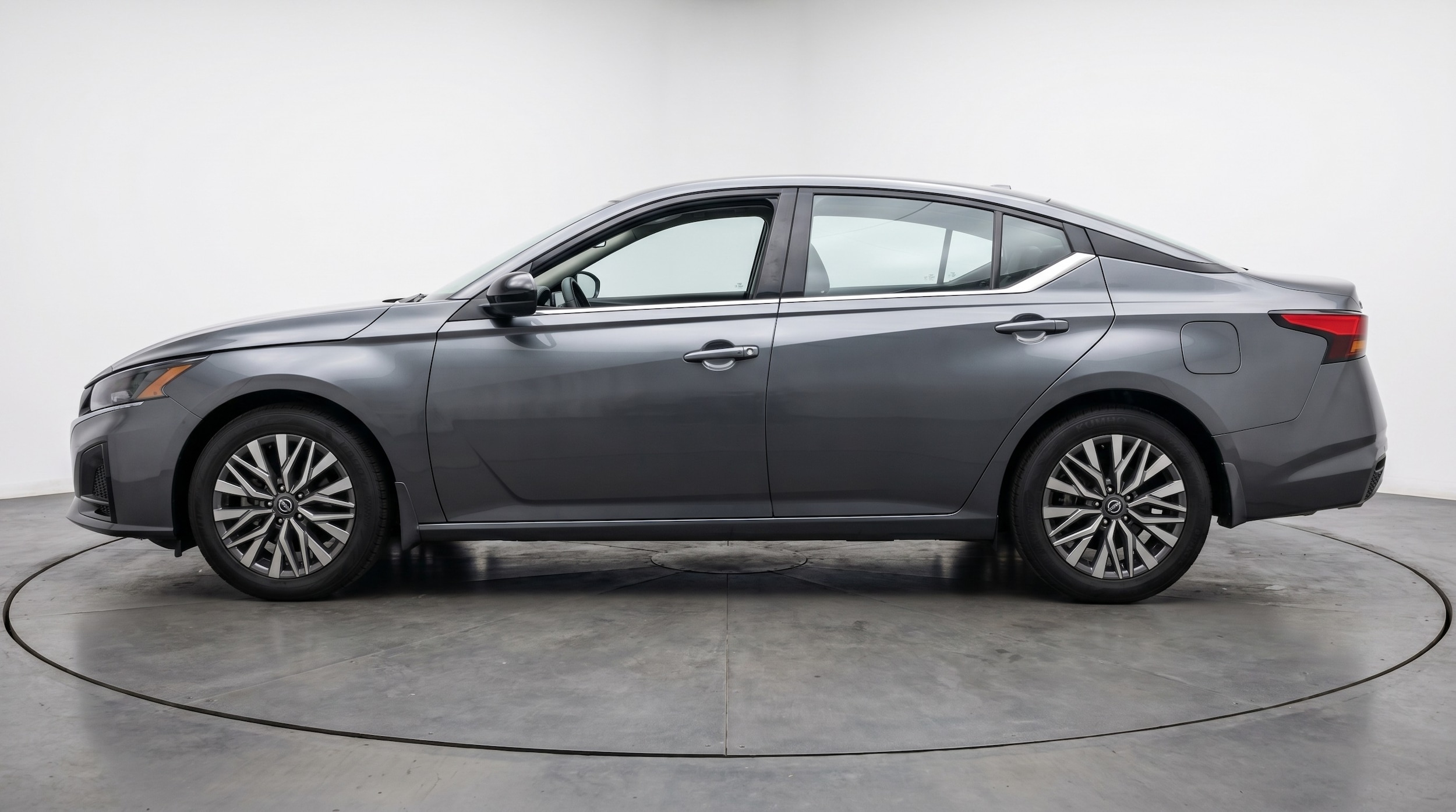 Thumbnail: 2025 Nissan Altima - 4