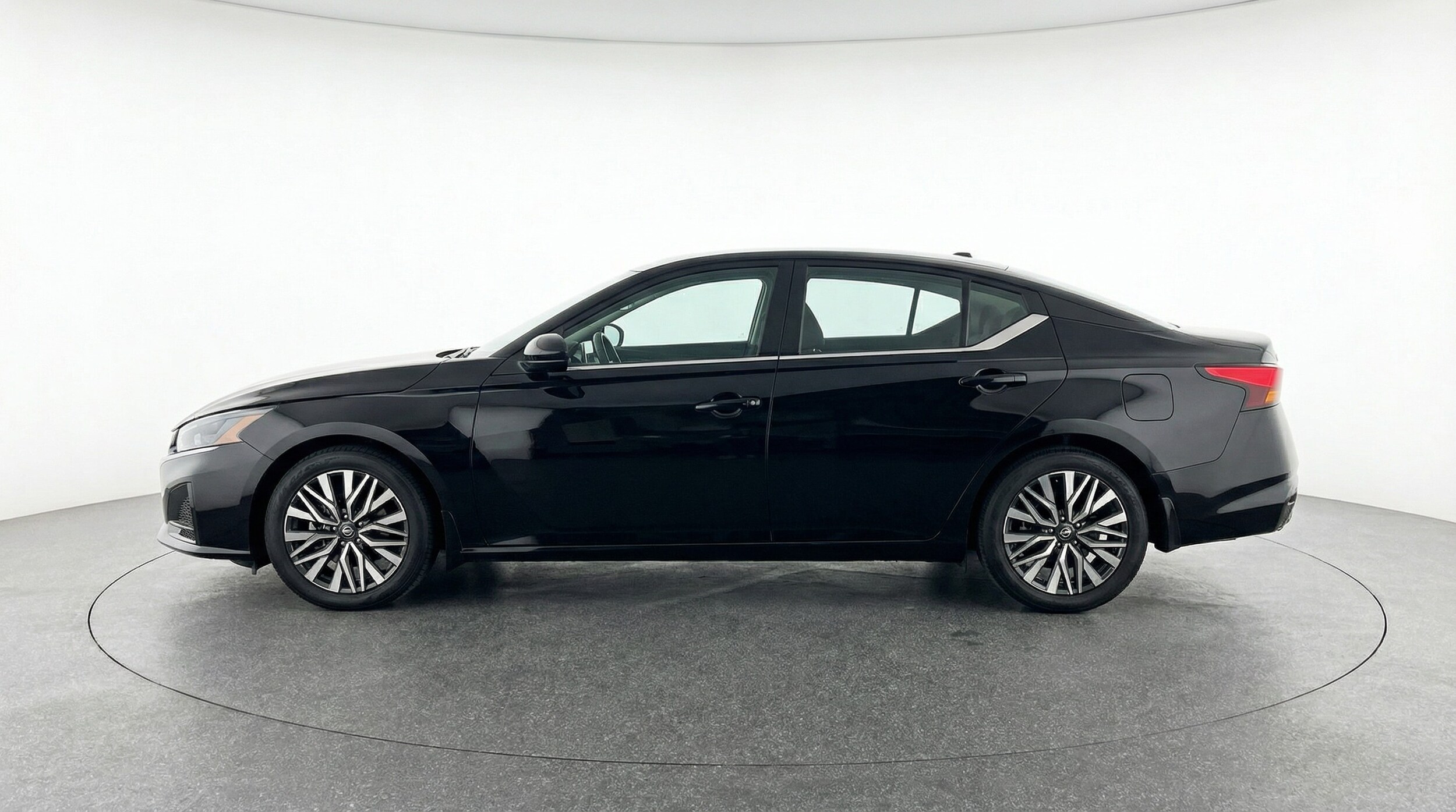 Thumbnail: 2025 Nissan Altima - 4