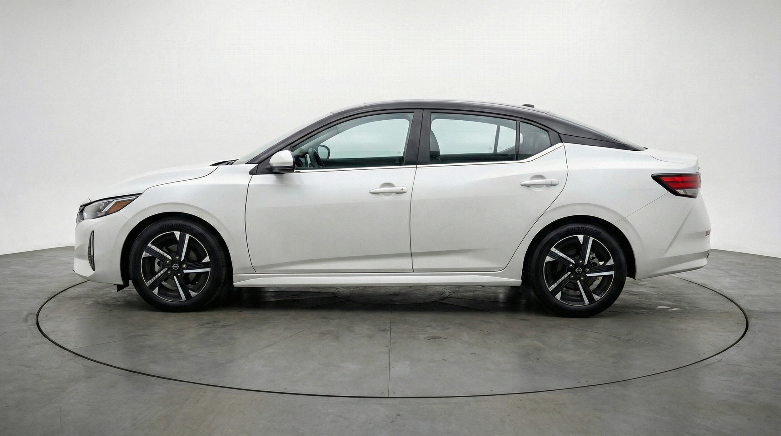 Thumbnail: 2025 Nissan Sentra - 4