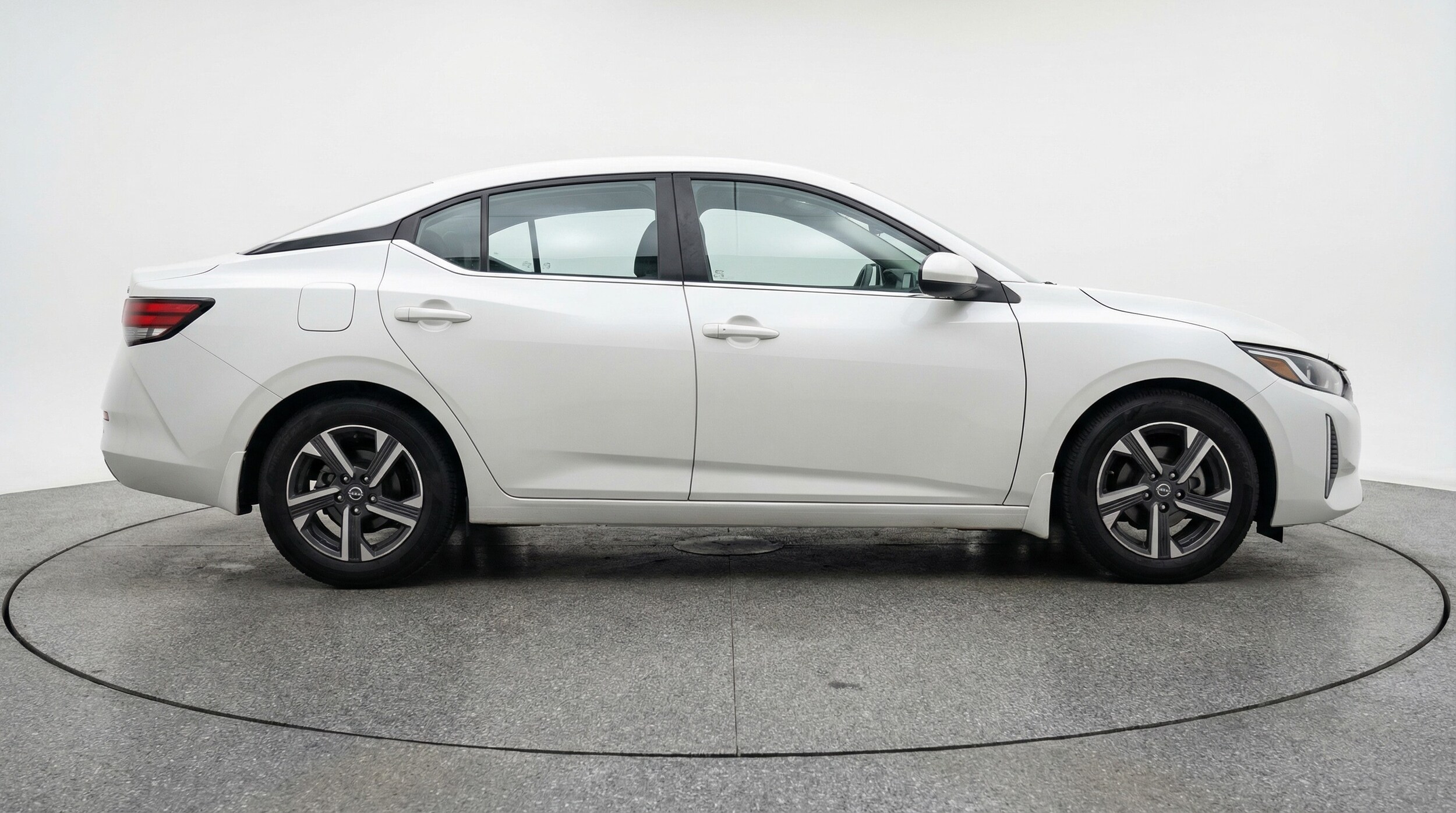 Thumbnail: 2025 Nissan Sentra - 8