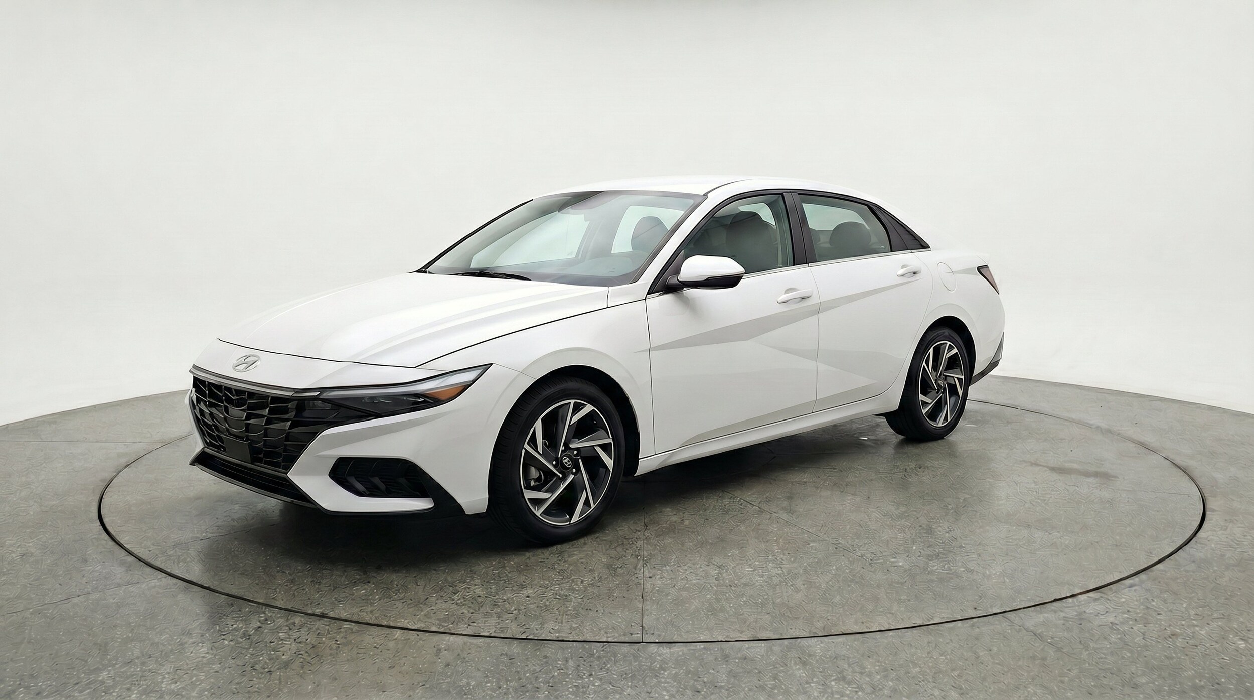 Thumbnail: 2025 Hyundai Elantra - 3