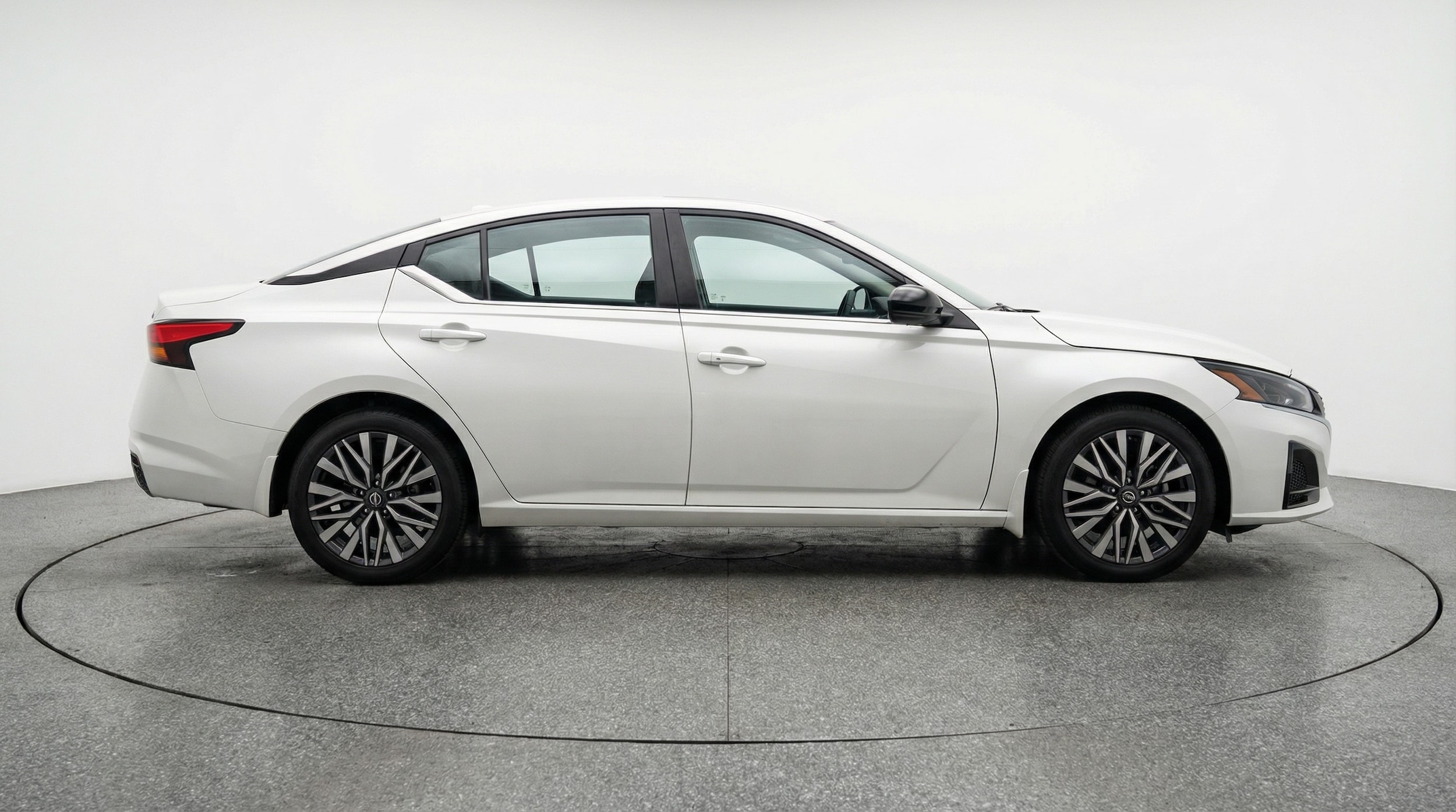 Thumbnail: 2025 Nissan Altima - 8