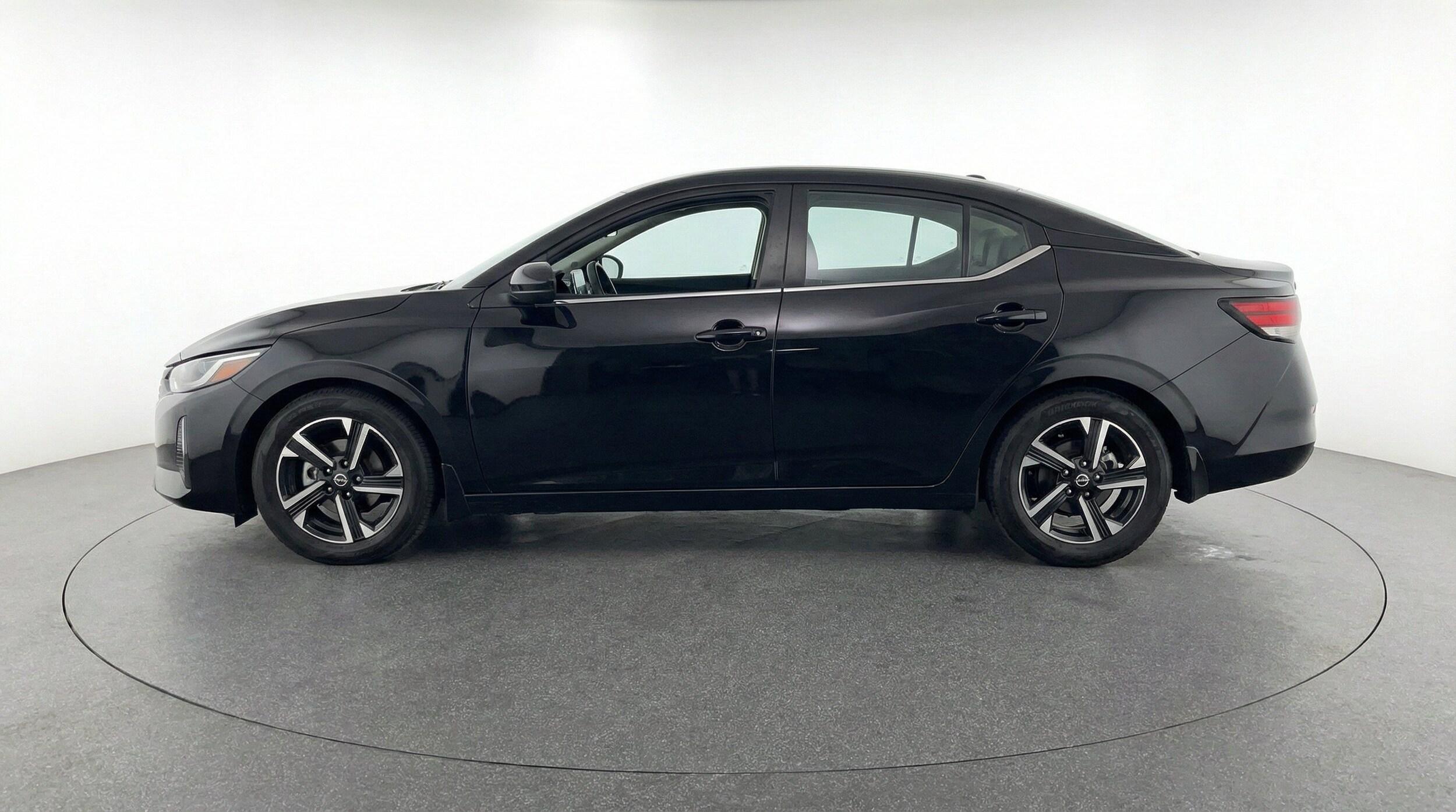 Thumbnail: 2025 Nissan Sentra - 5
