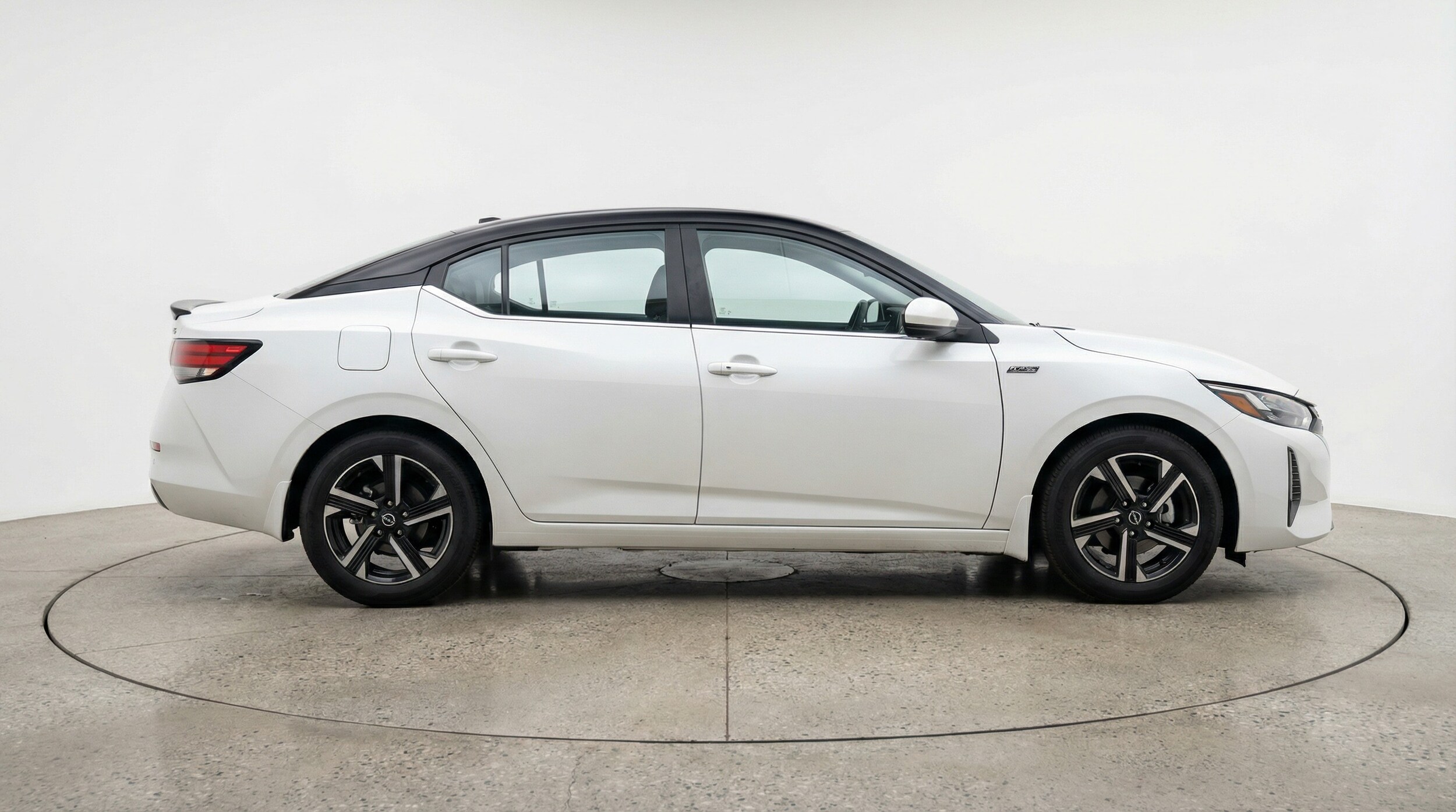 Thumbnail: 2025 Nissan Sentra - 8