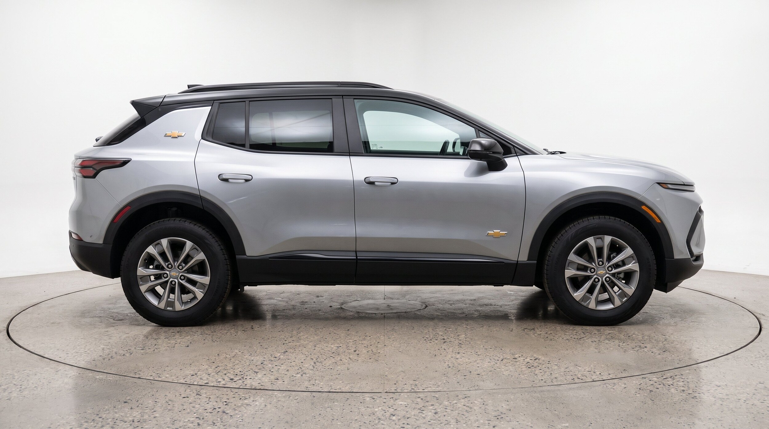 Thumbnail: 2025 Chevrolet Equinox - 10