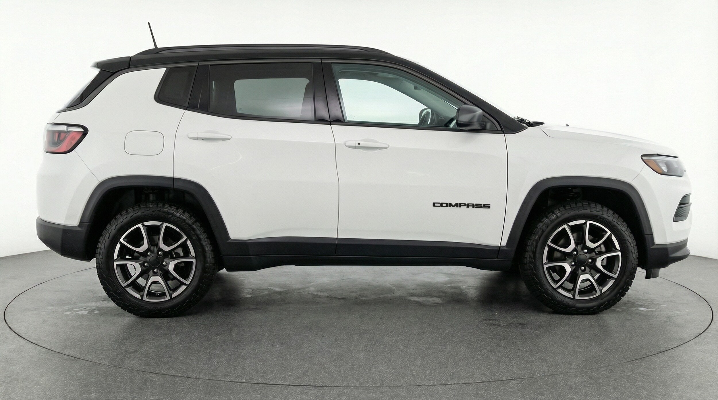 Thumbnail: 2025 Jeep Compass - 8