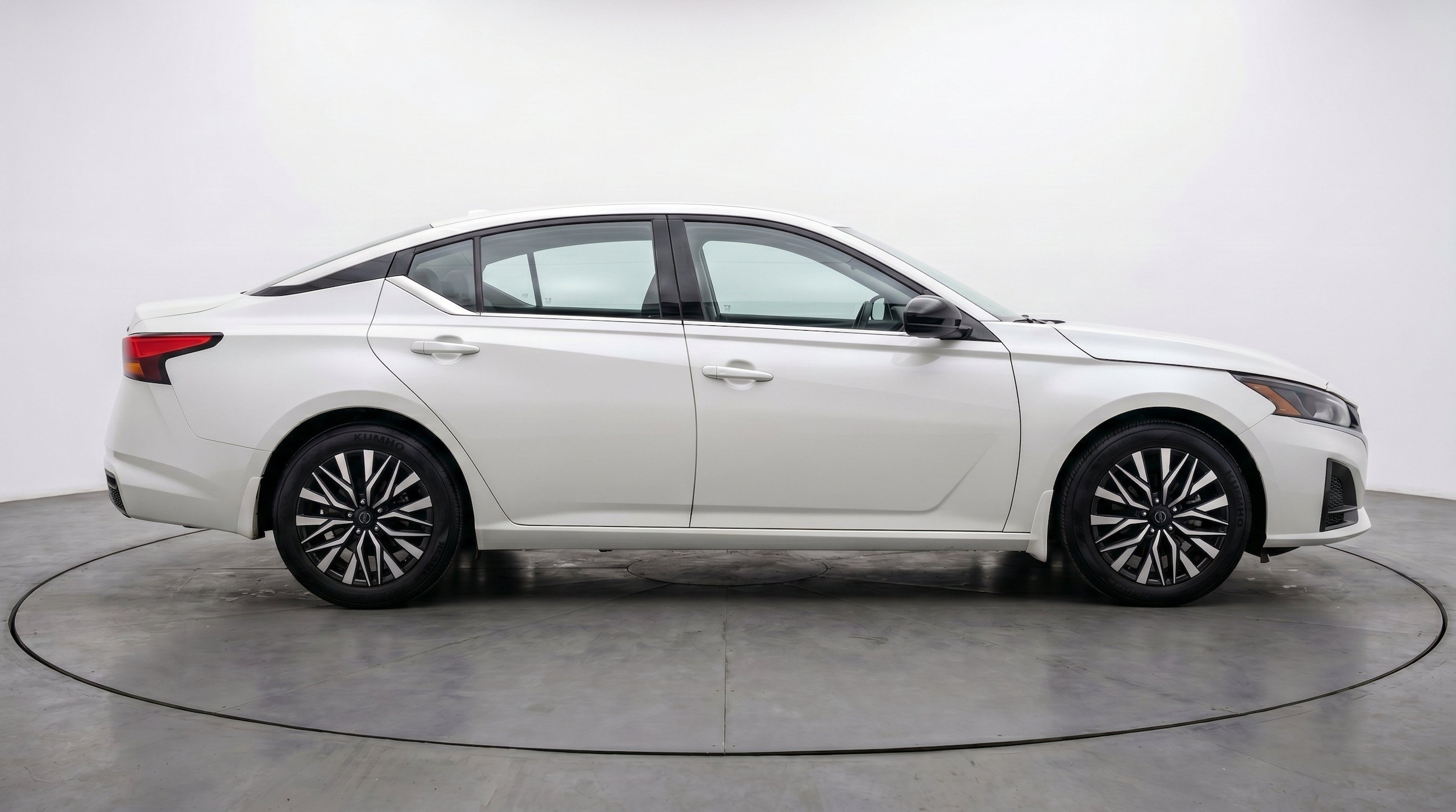 Thumbnail: 2025 Nissan Altima - 11