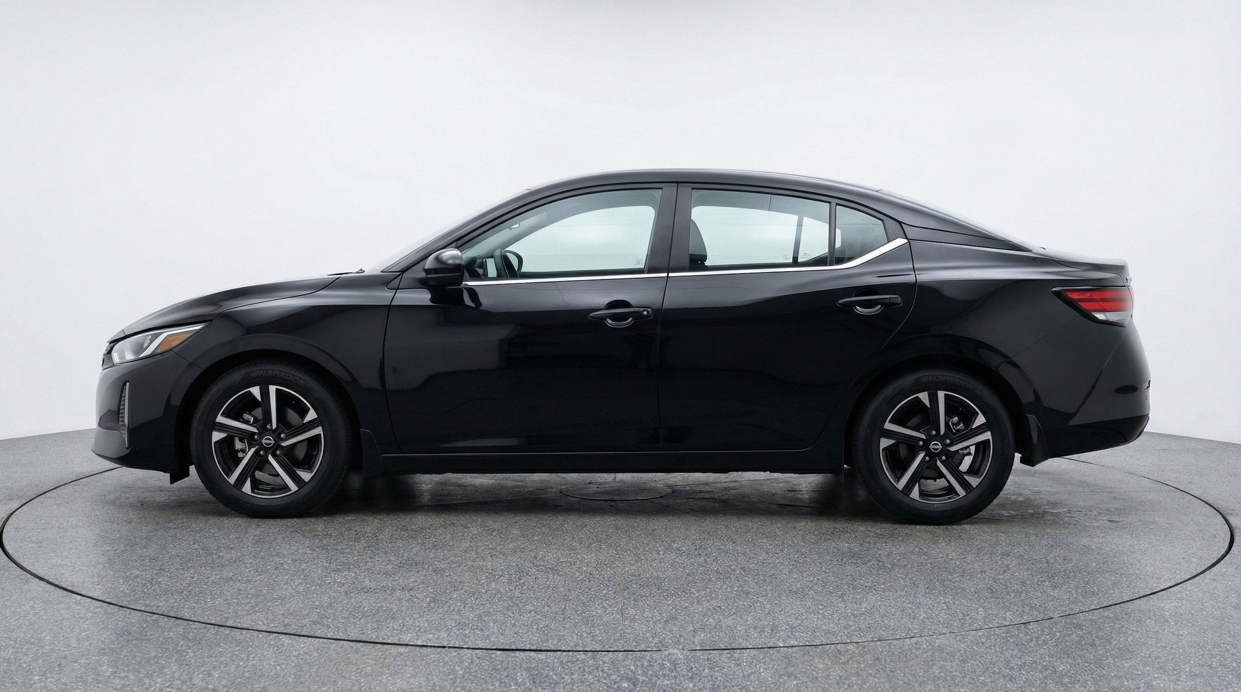 Thumbnail: 2025 Nissan Sentra - 5