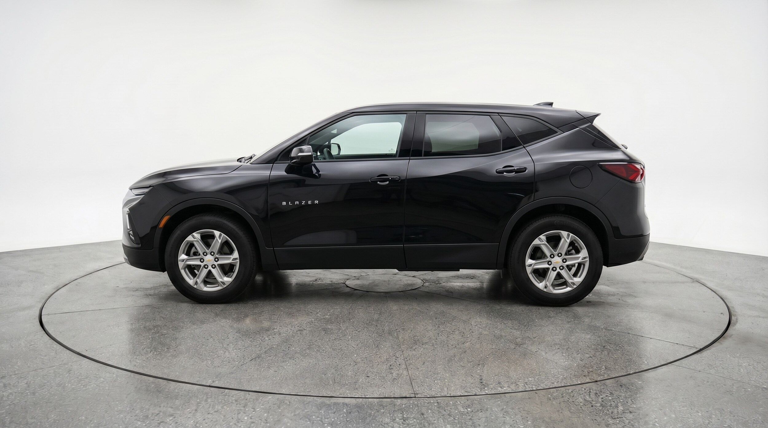 Thumbnail: 2025 Chevrolet Blazer - 4