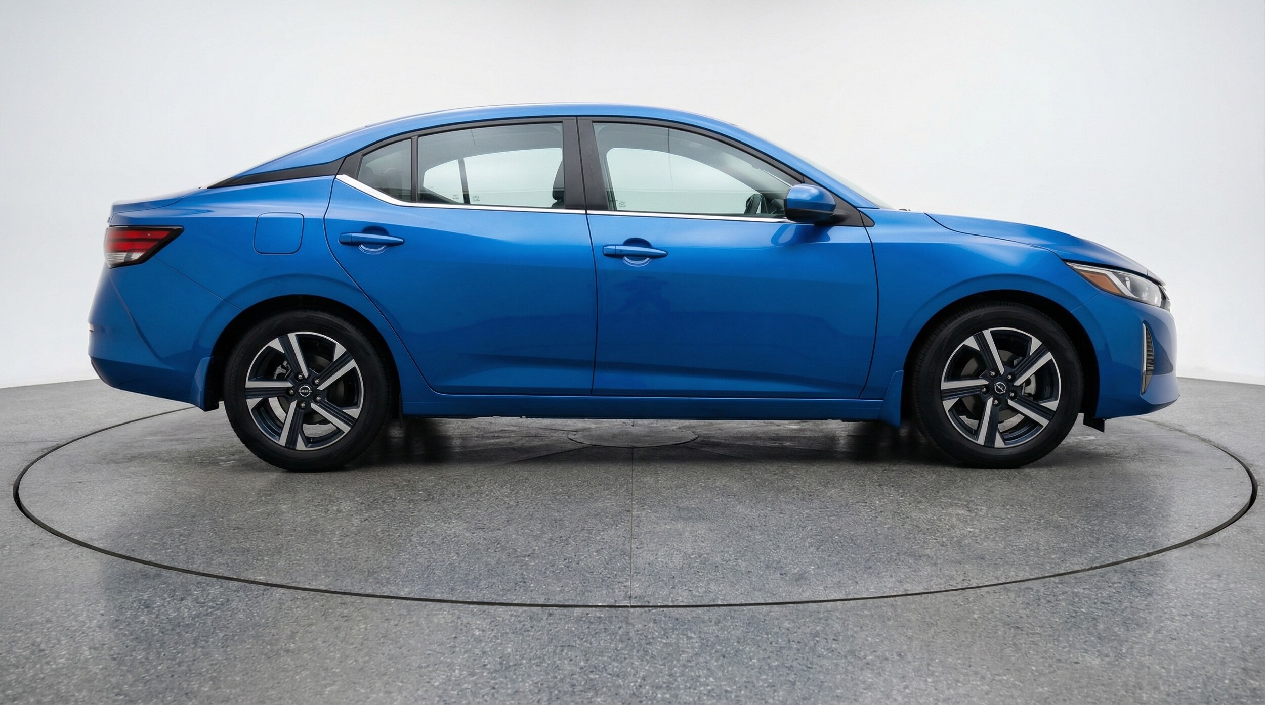 Thumbnail: 2025 Nissan Sentra - 8