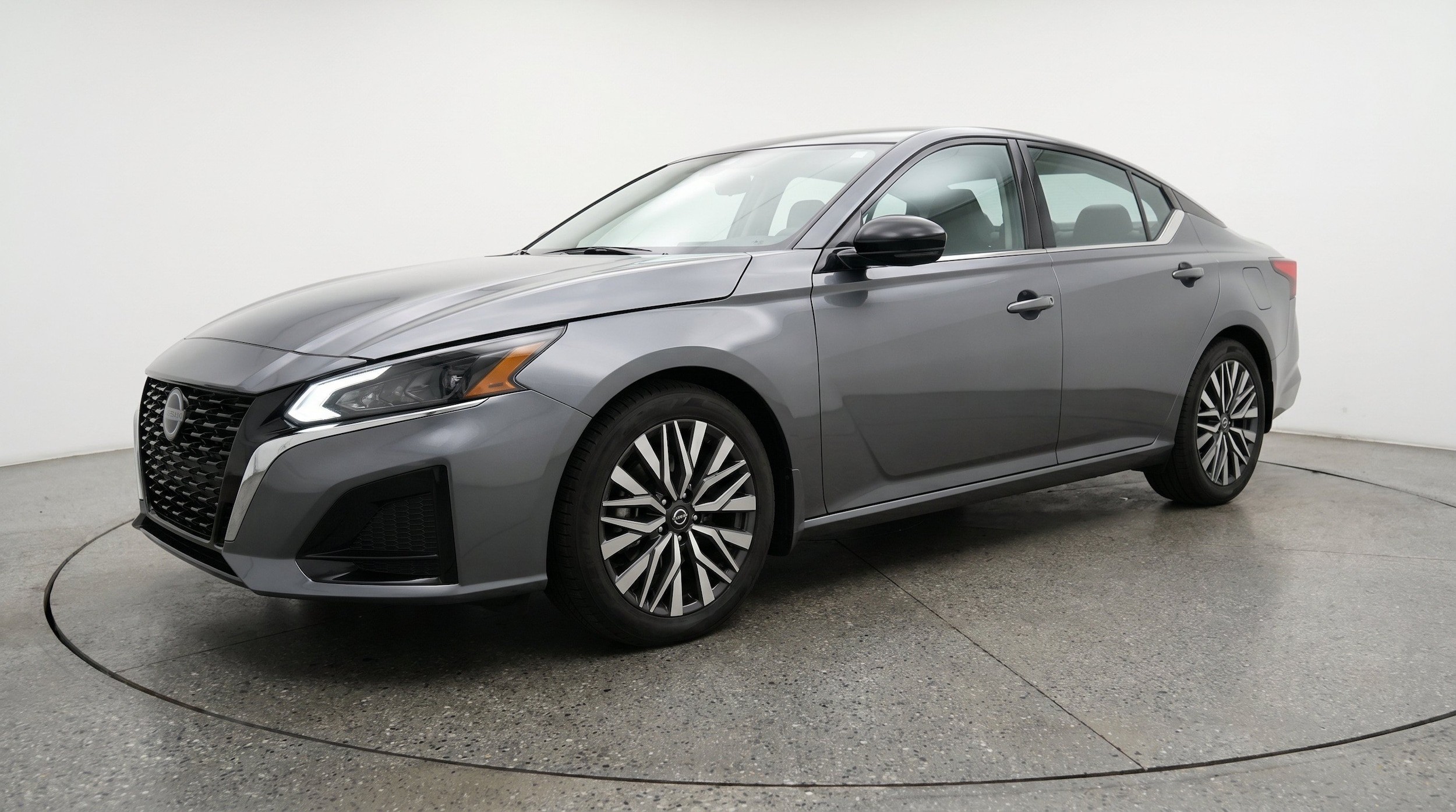 Thumbnail: 2025 Nissan Altima - 3