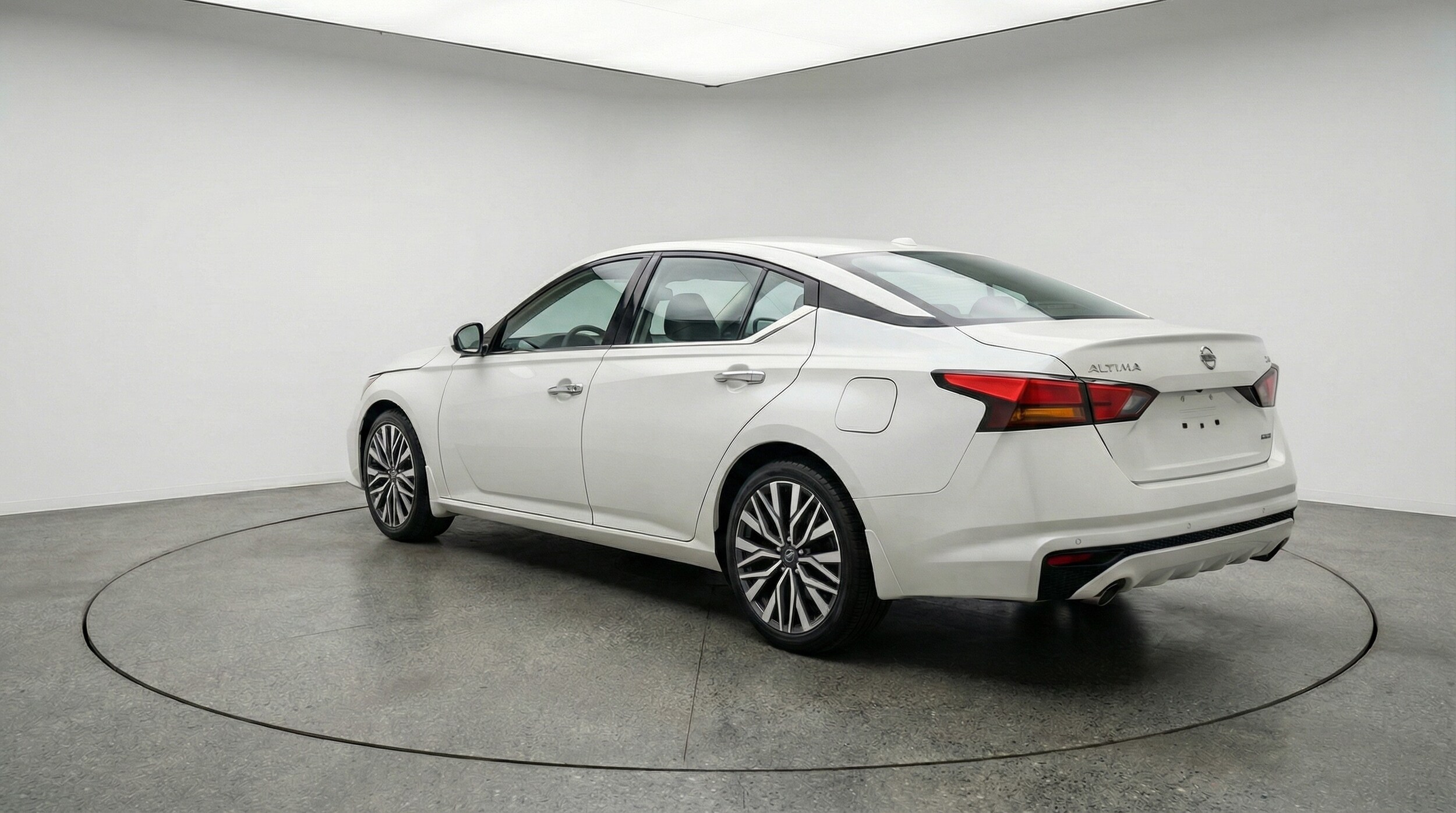 Thumbnail: 2025 Nissan Altima - 5