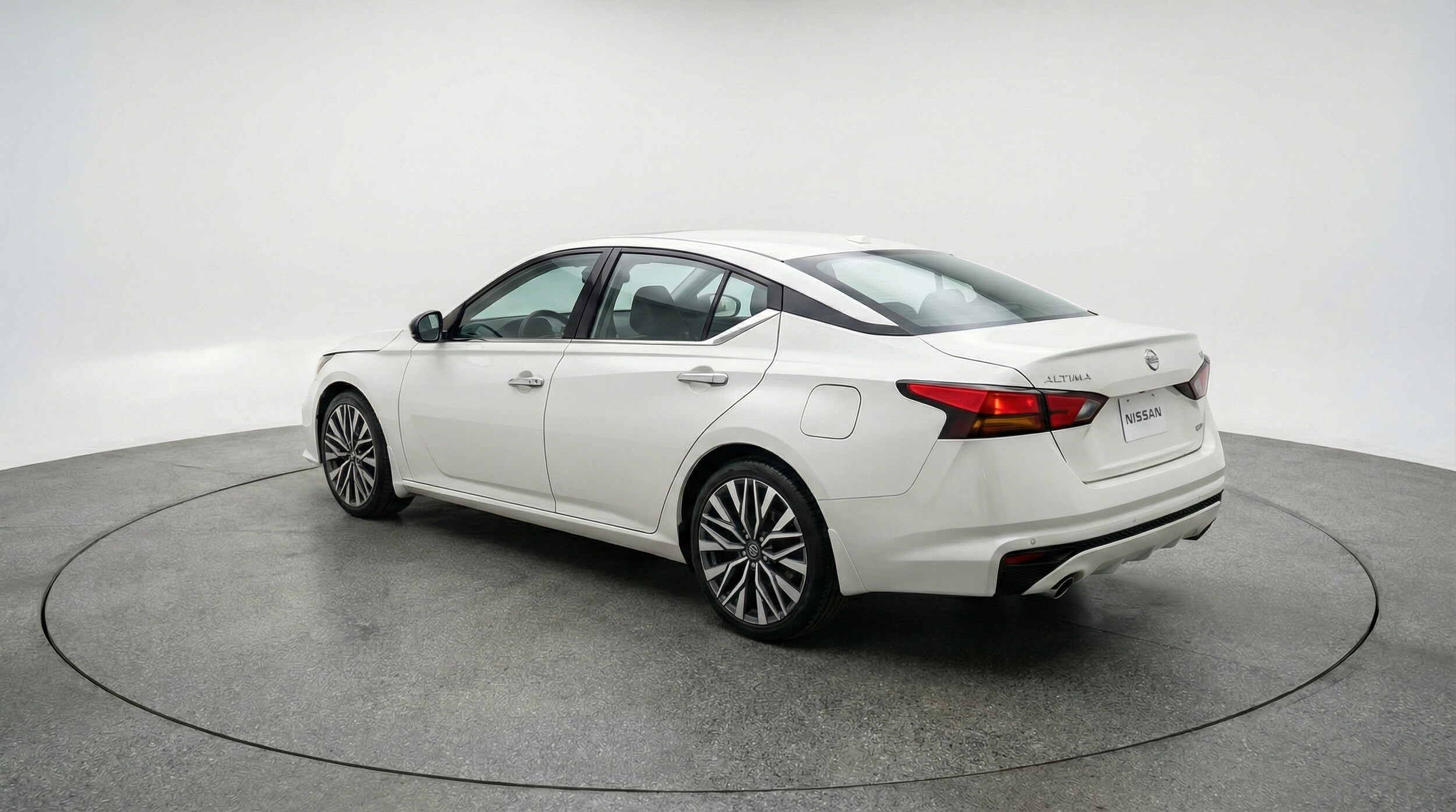 Thumbnail: 2025 Nissan Altima - 5