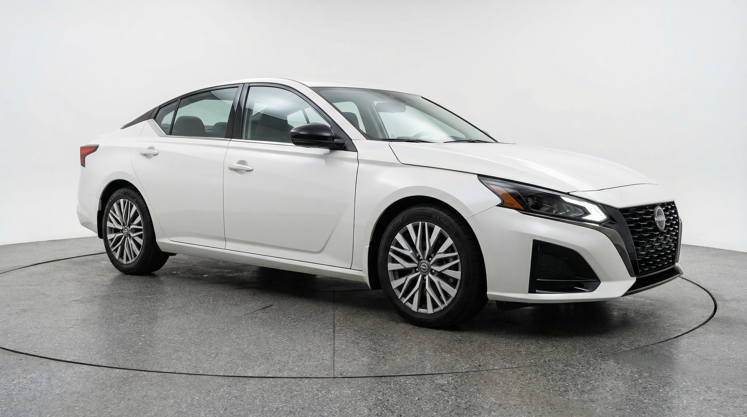 Thumbnail: 2025 Nissan Altima - 1