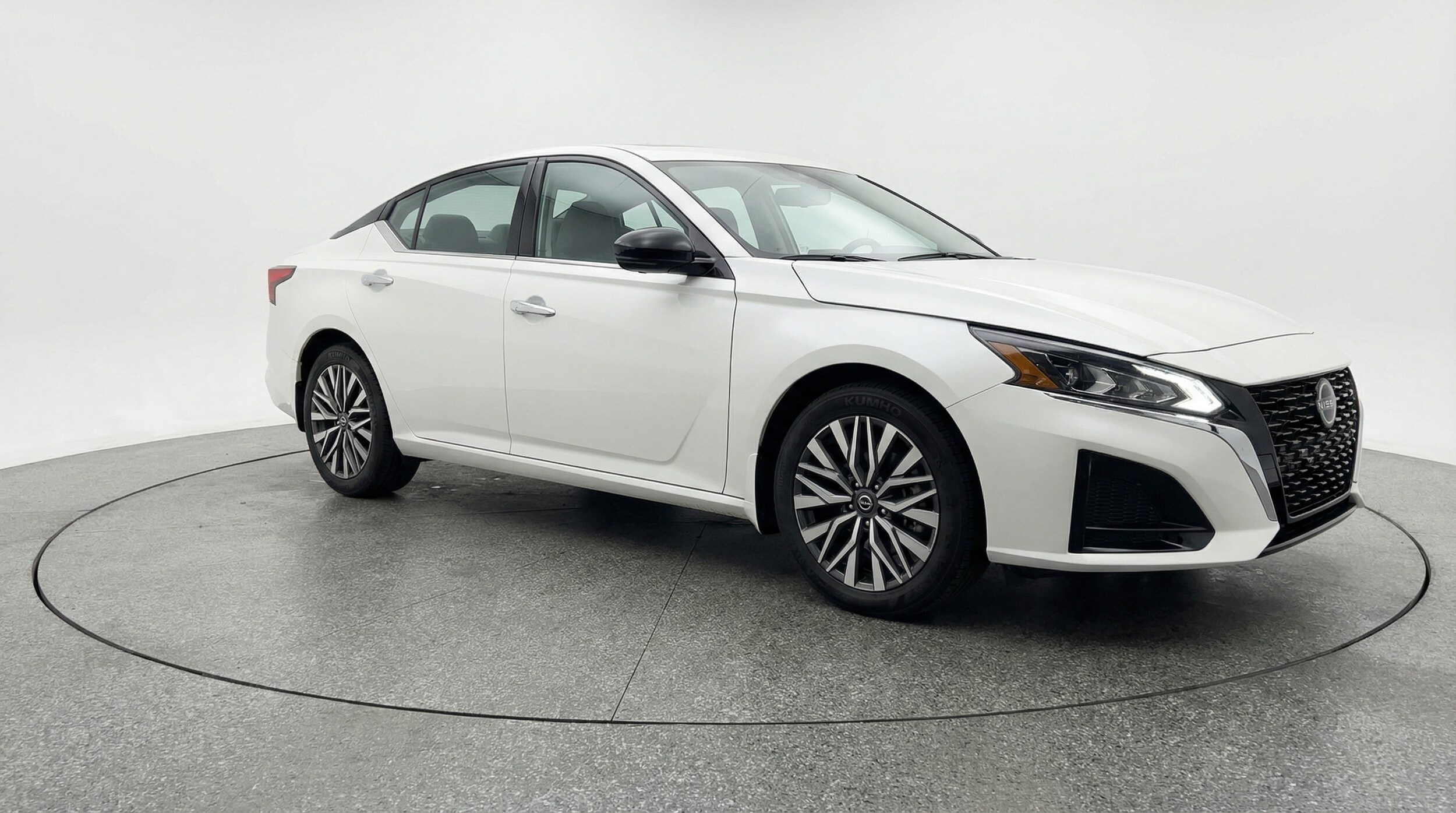 Thumbnail: 2025 Nissan Altima - 1