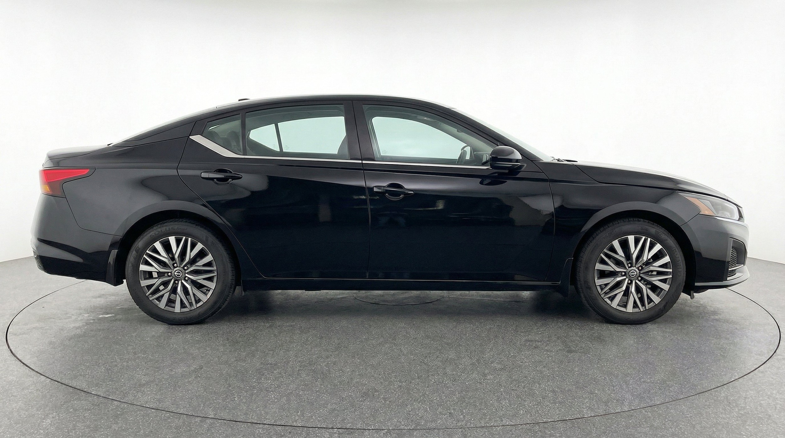 Thumbnail: 2025 Nissan Altima - 11