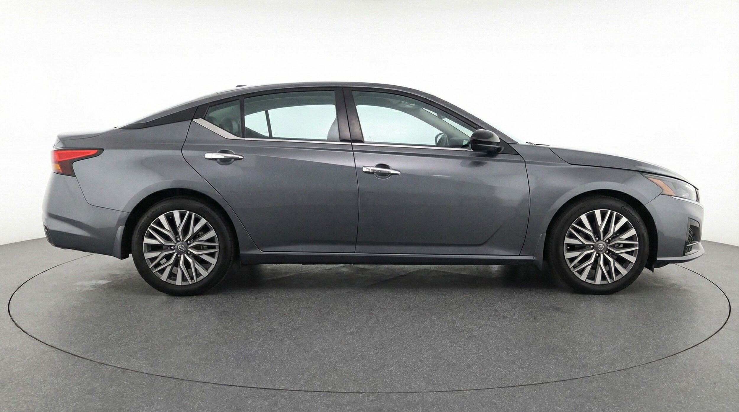 Thumbnail: 2025 Nissan Altima - 8