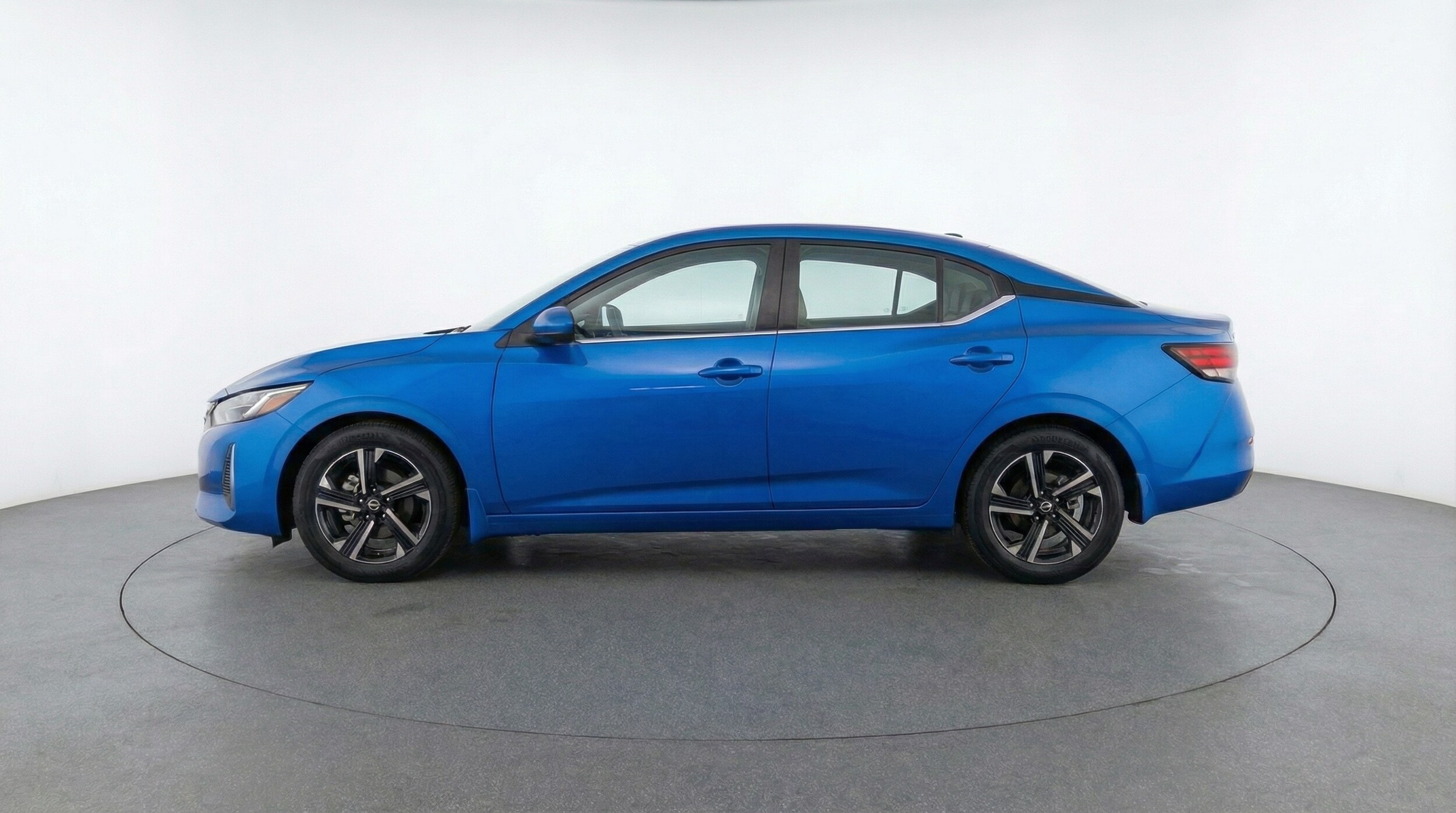 Thumbnail: 2025 Nissan Sentra - 4