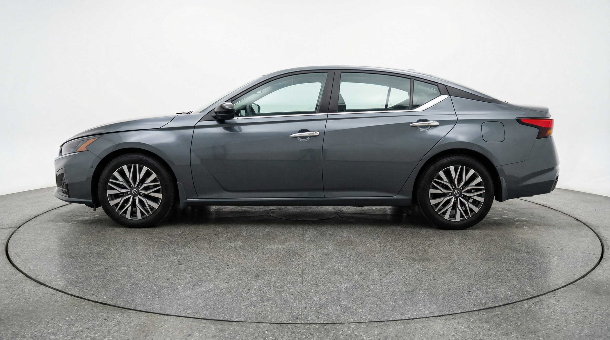 Thumbnail: 2025 Nissan Altima - 4