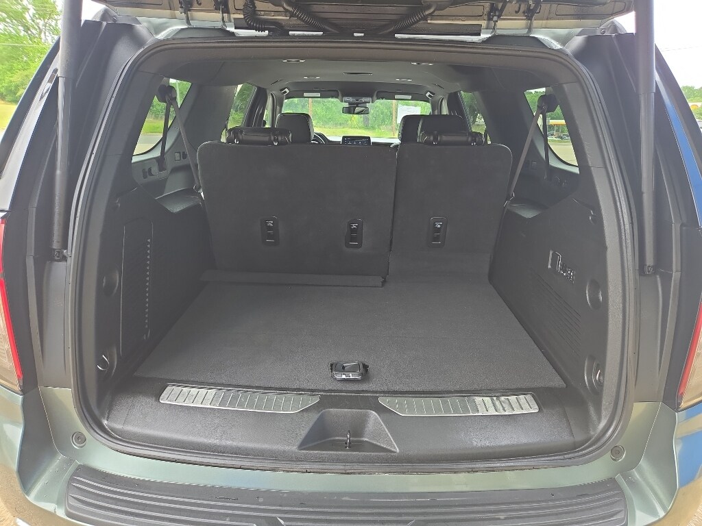 2023 Chevrolet Suburban Premier - Photo 19