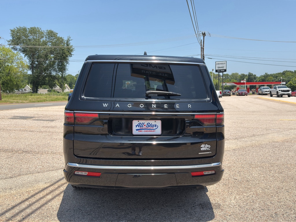 2024 Jeep Wagoneer L Series II - Photo 9