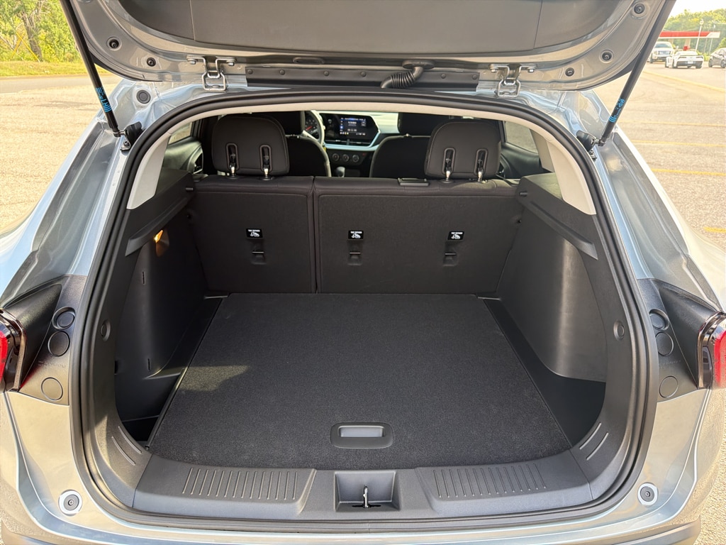 2026 Chevrolet Trax LS - Photo 10