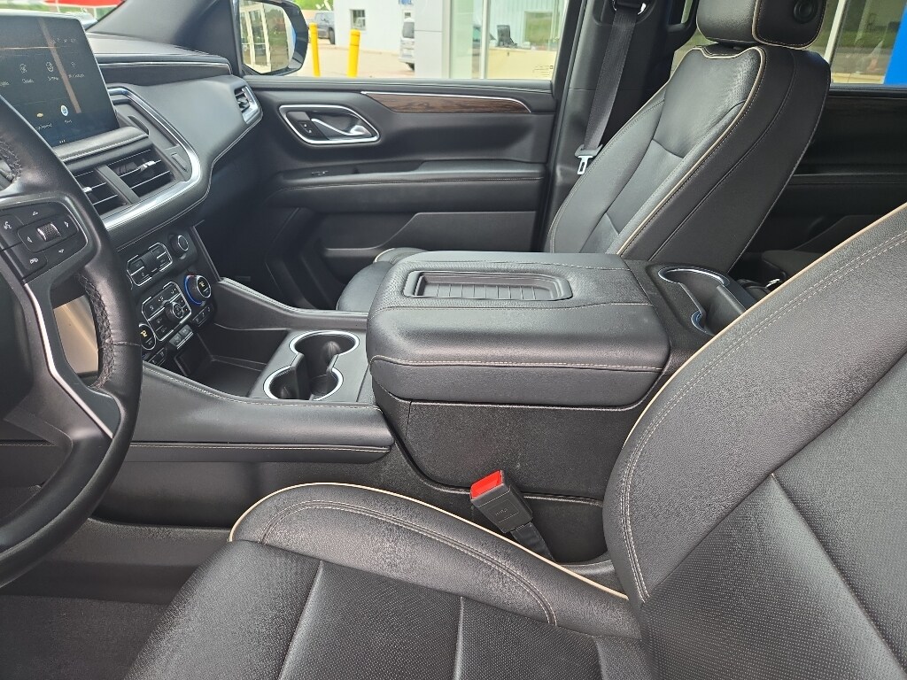 2023 Chevrolet Suburban Premier - Photo 28