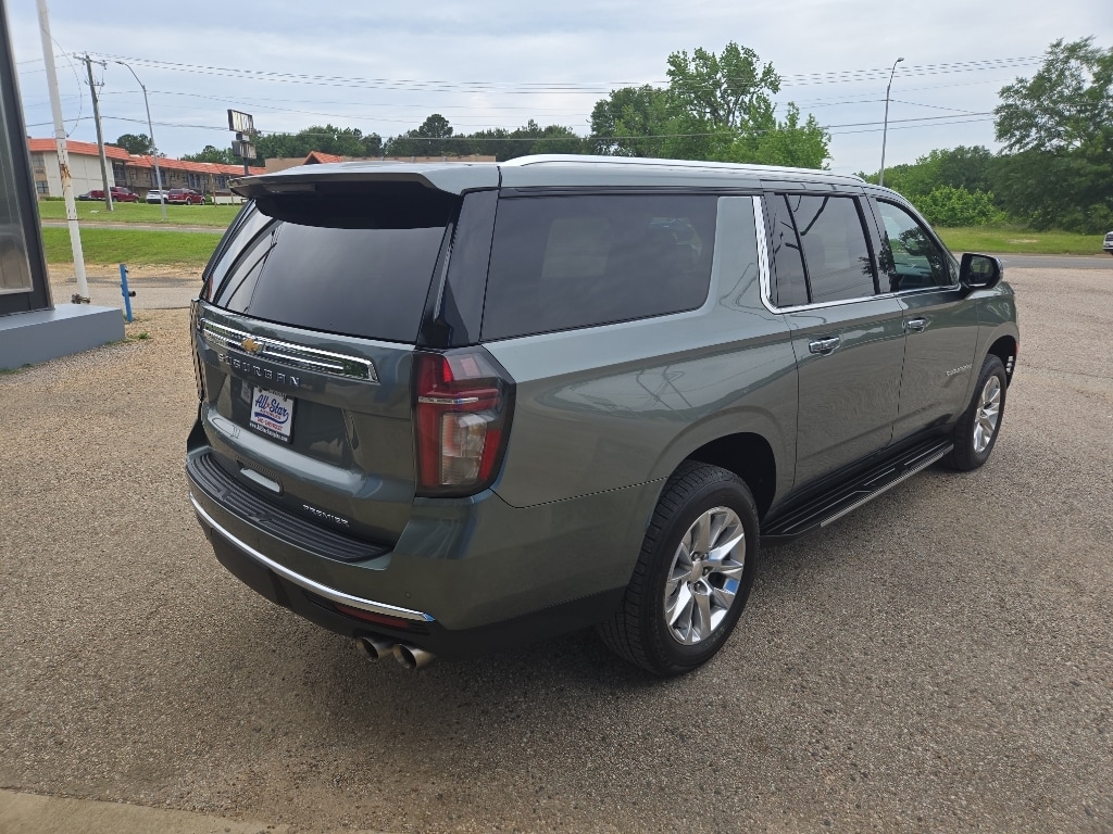 2023 Chevrolet Suburban Premier - Photo 22