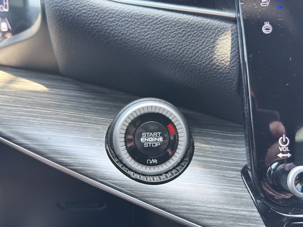 2024 Jeep Wagoneer L Series II - Photo 38