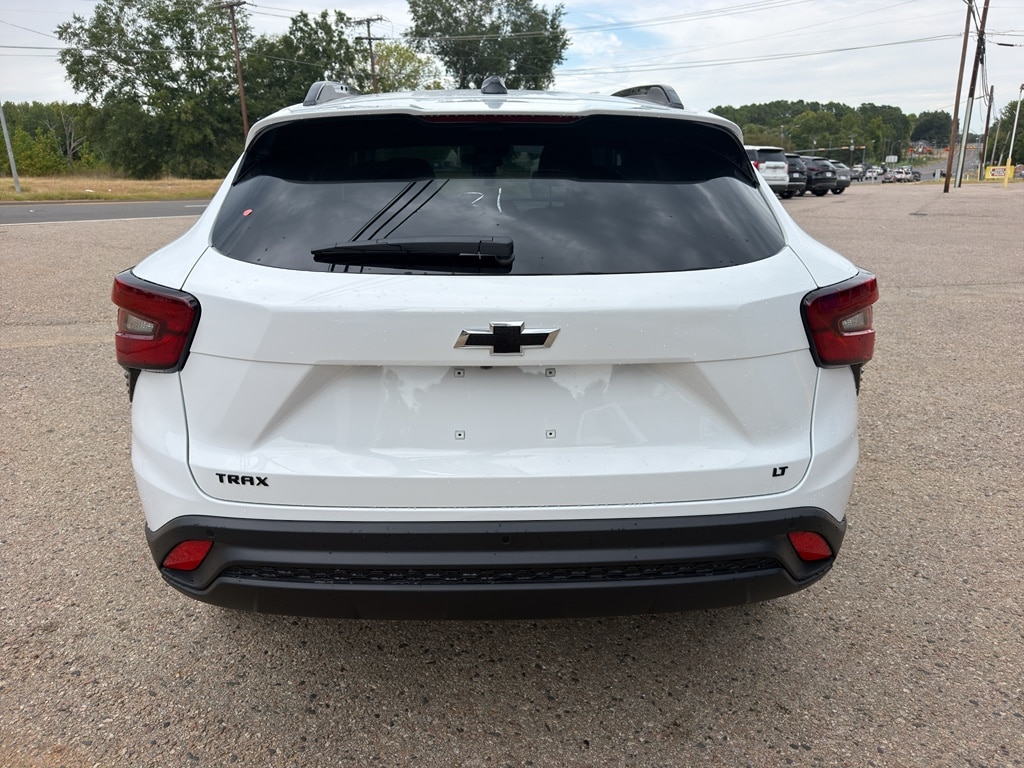 2026 Chevrolet Trax LT - Photo 9