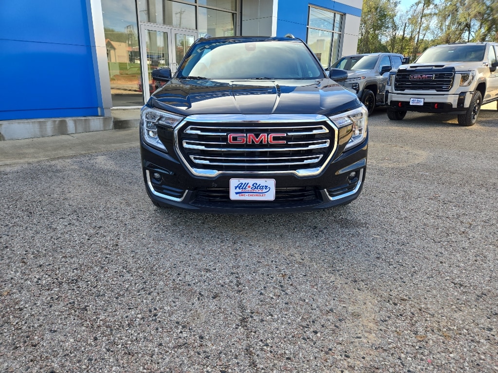 Used 2024 GMC Terrain SLT SUV