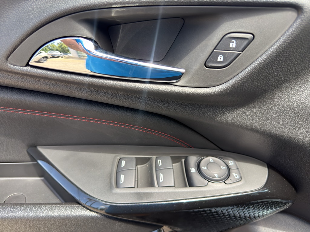 2026 Chevrolet Trax RS - Photo 8