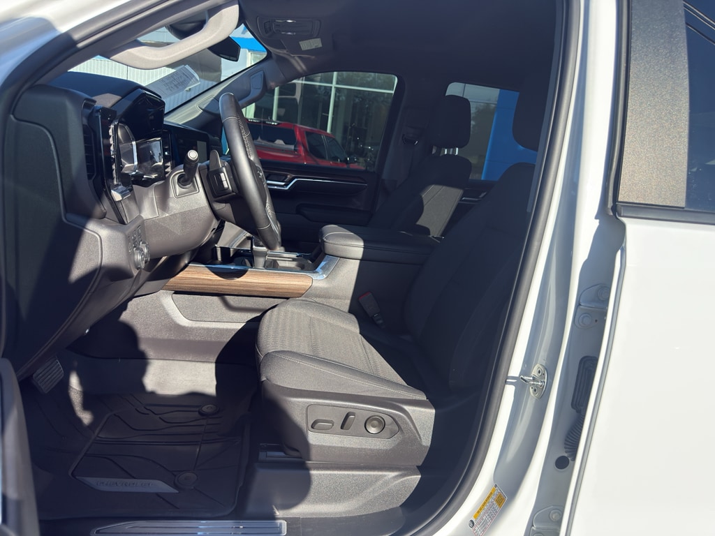 2024 Chevrolet Silverado 1500 LT Trail Boss - Photo 4