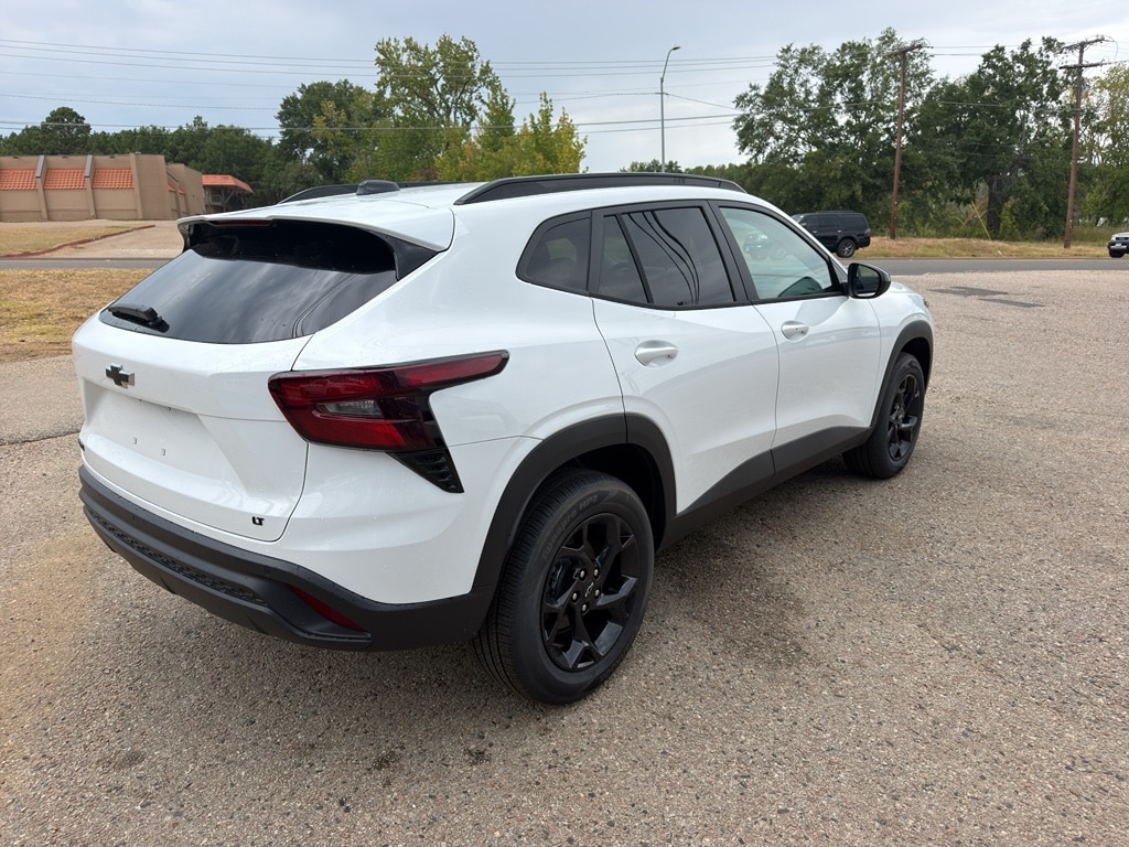 2026 Chevrolet Trax LT - Photo 11