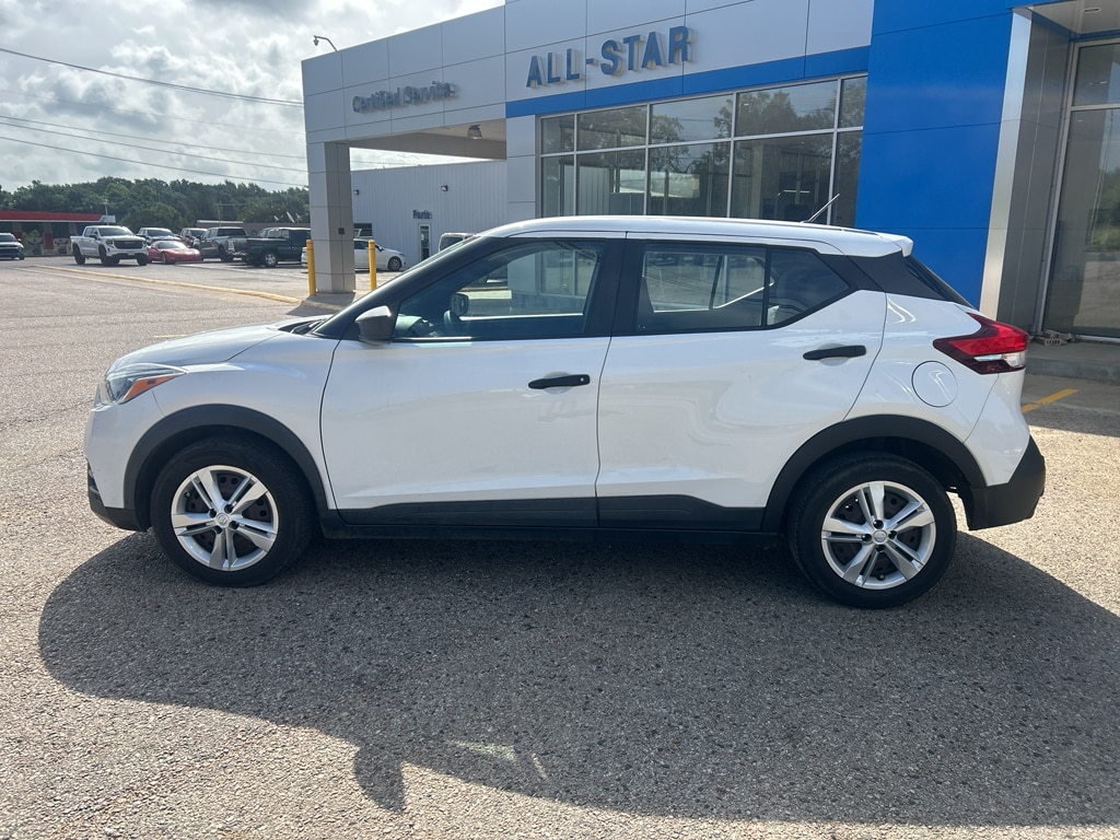 Used 2020 Nissan Kicks S with VIN 3N1CP5BV9LL521503 for sale in Palestine, TX