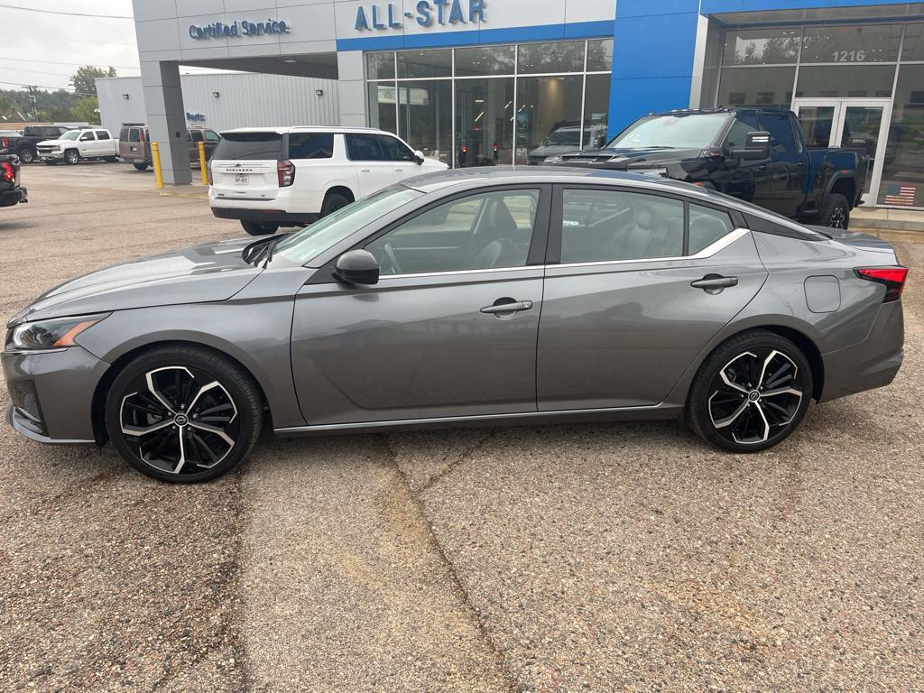 Used 2023 Nissan Altima SR with VIN 1N4BL4CV8PN370761 for sale in Palestine, TX